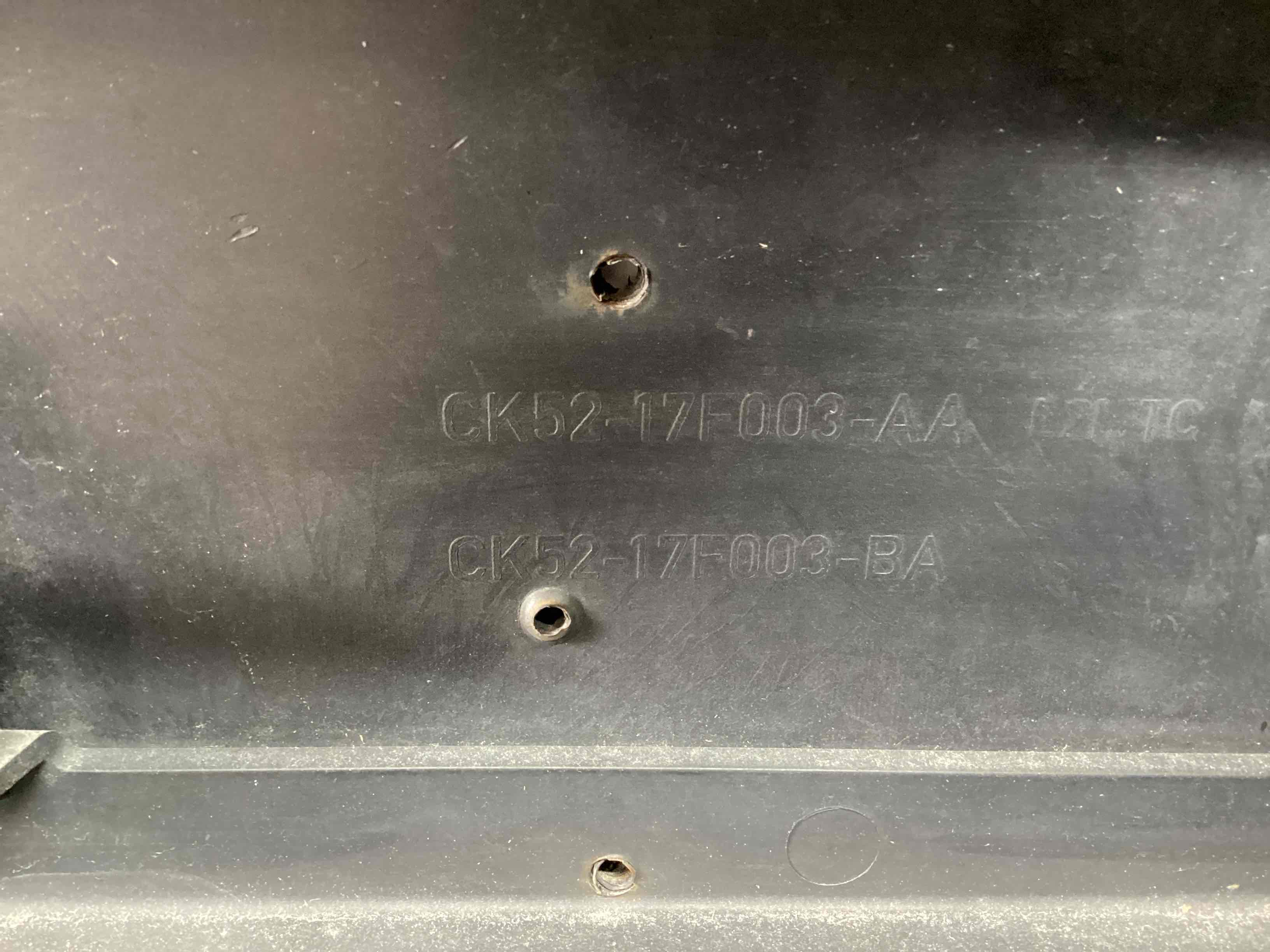 Бампер передній