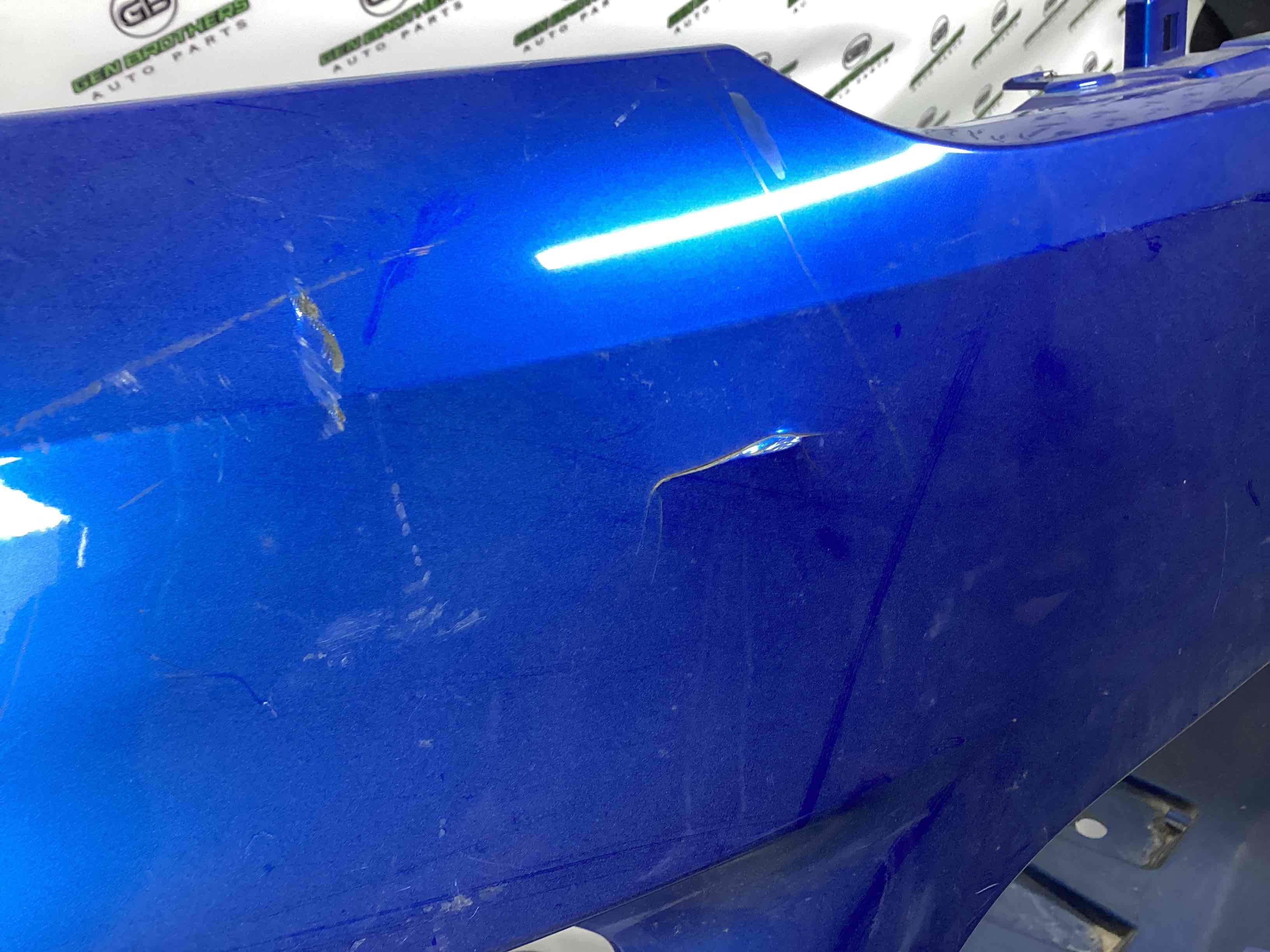 Бампер передній