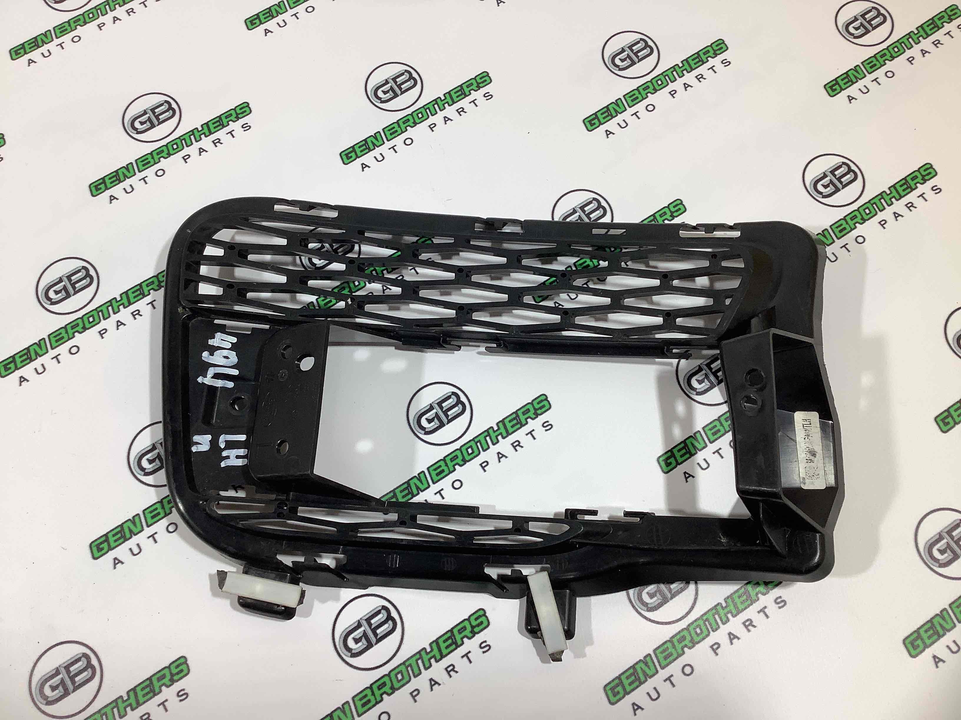 Заглушка, вставка решітка в бампер