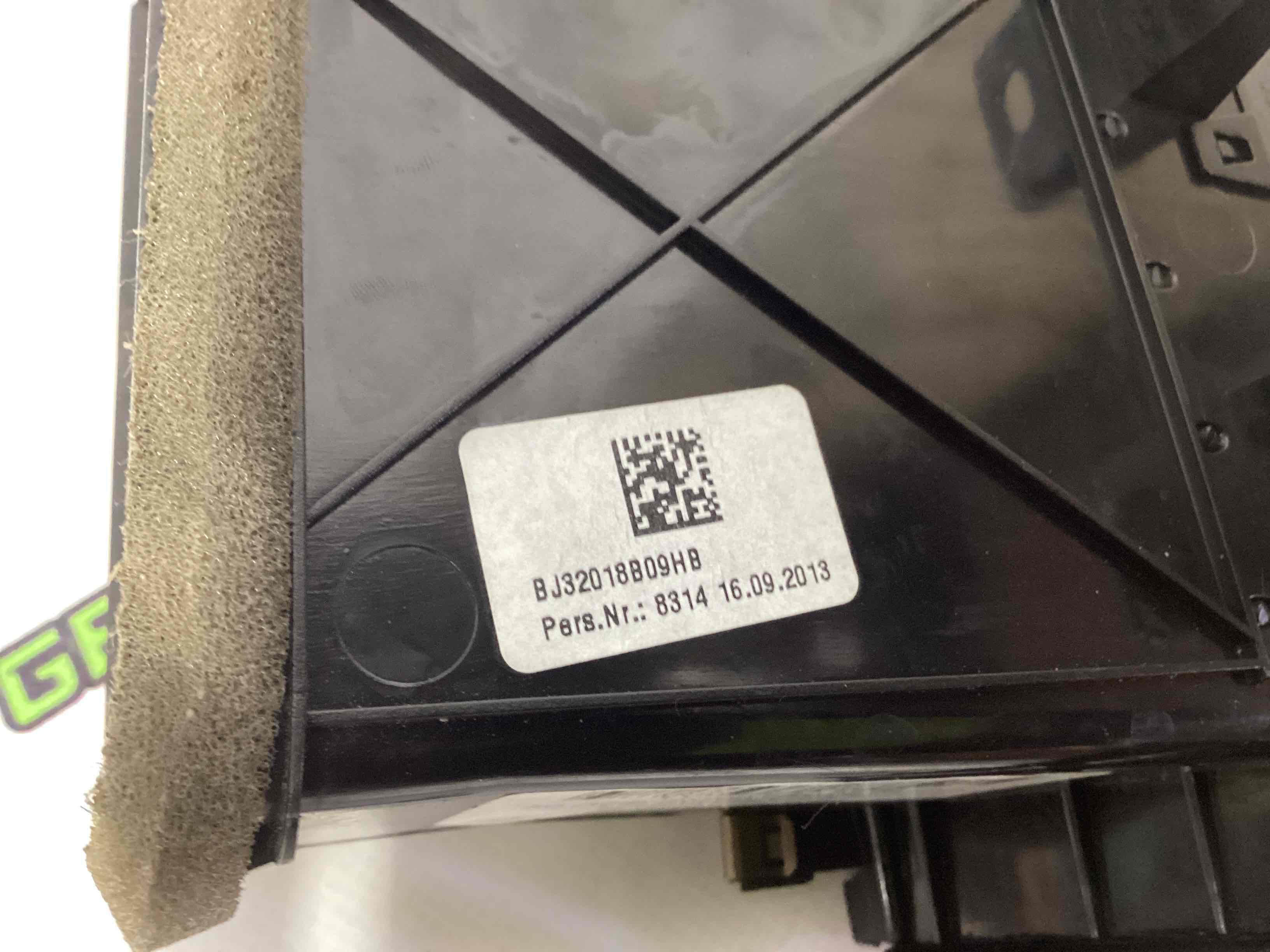 Дефлектор обдува салона