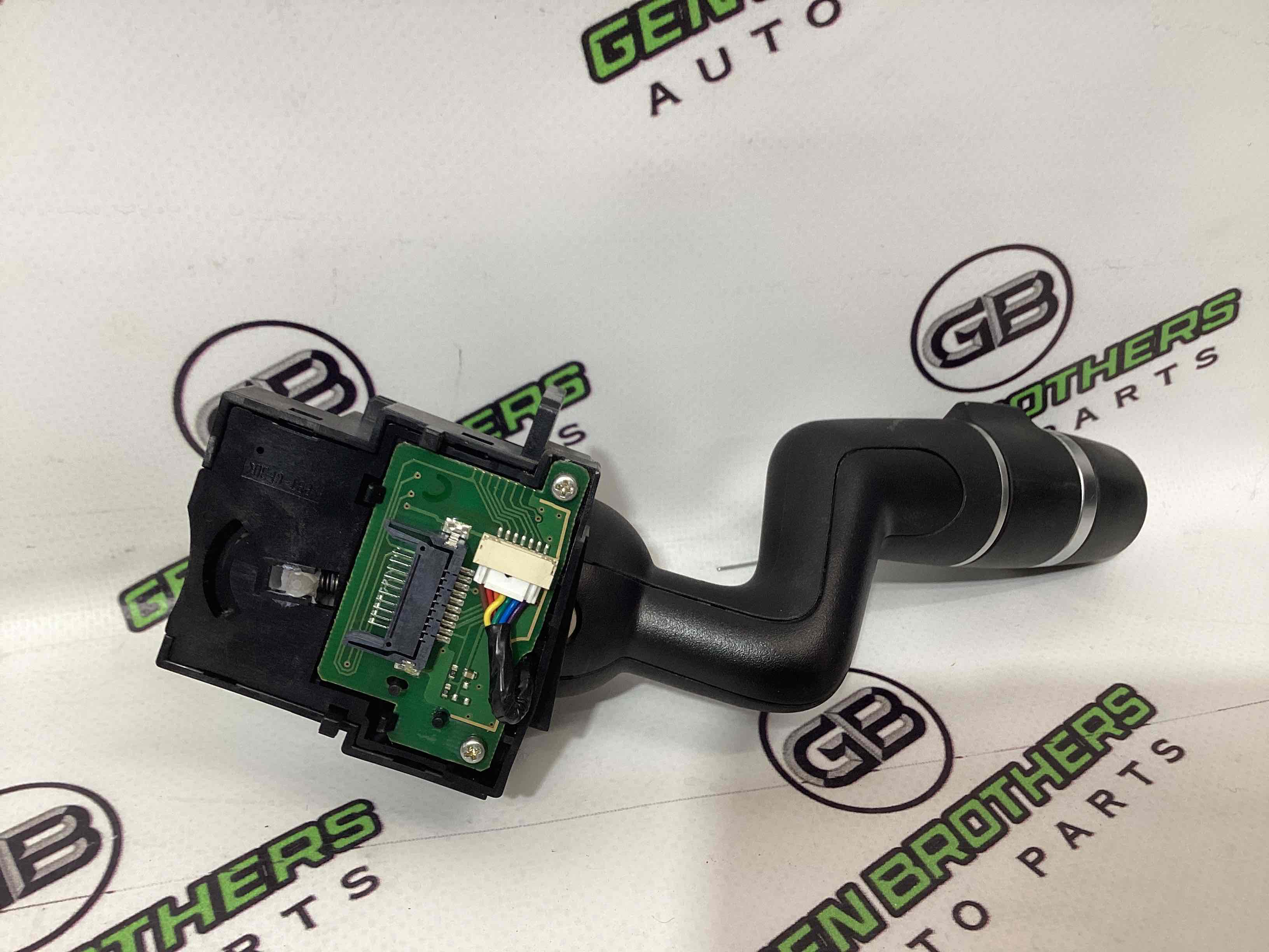 Переключатель подрулевая бабочка