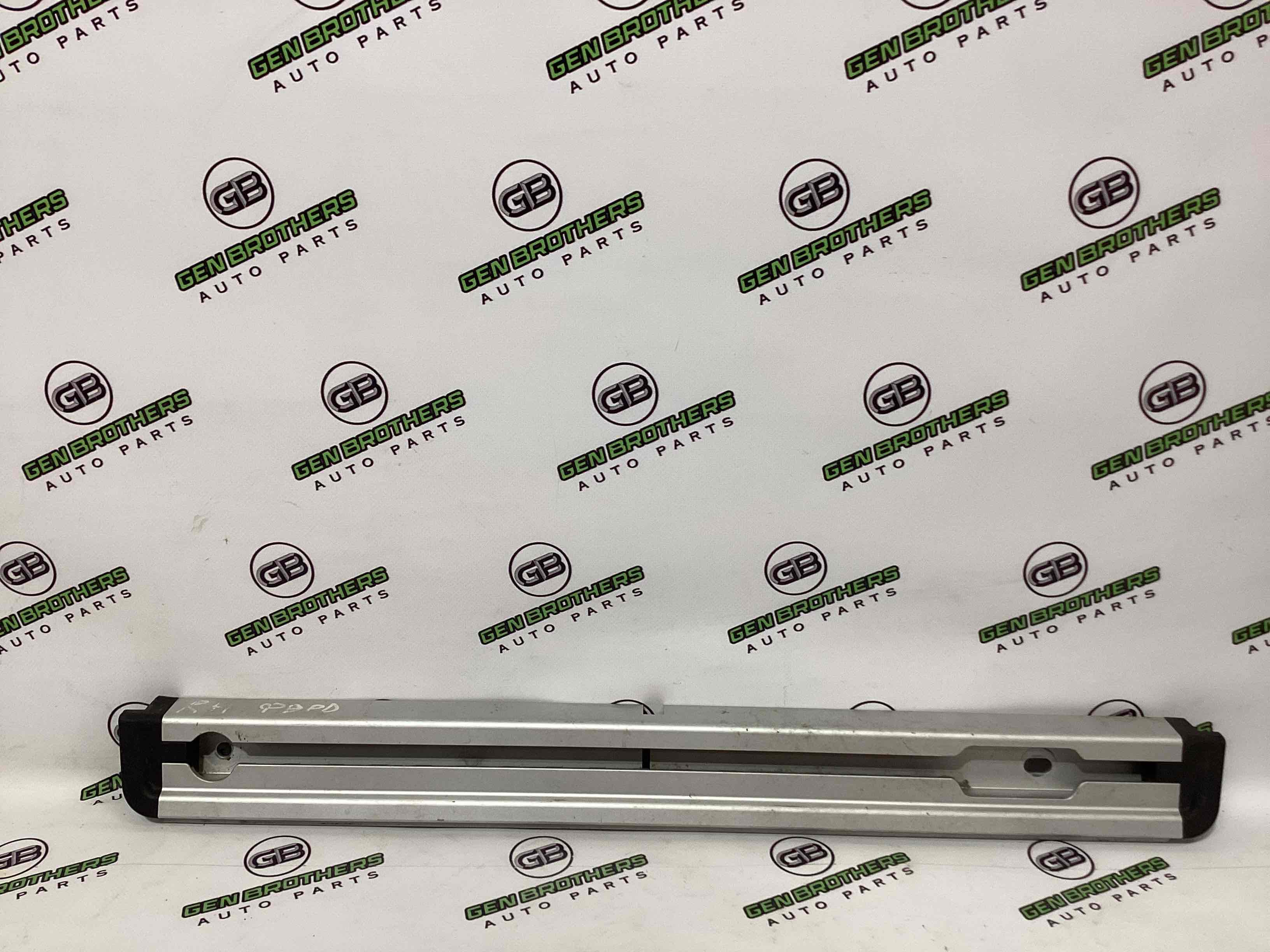 Элементы отделки багажника