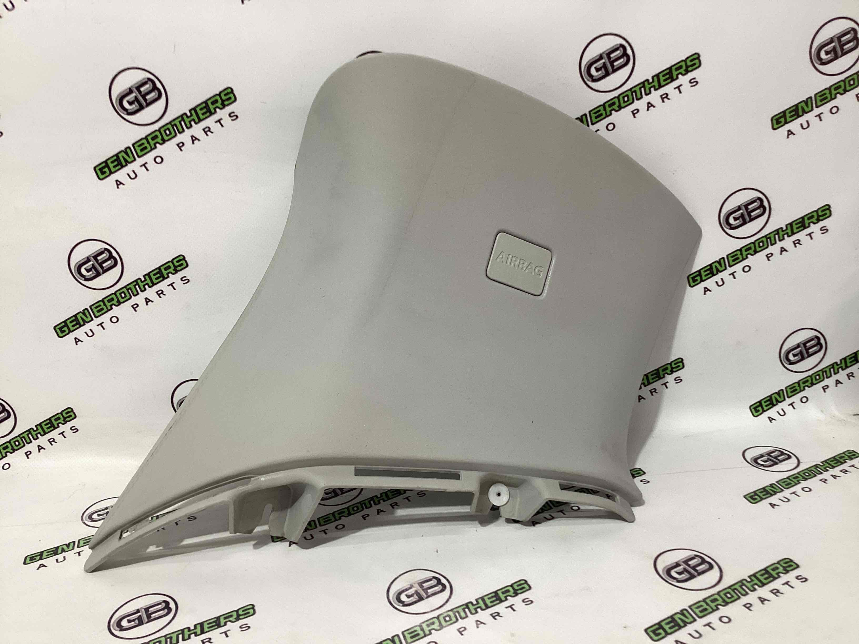 Пластиковые элементы салона