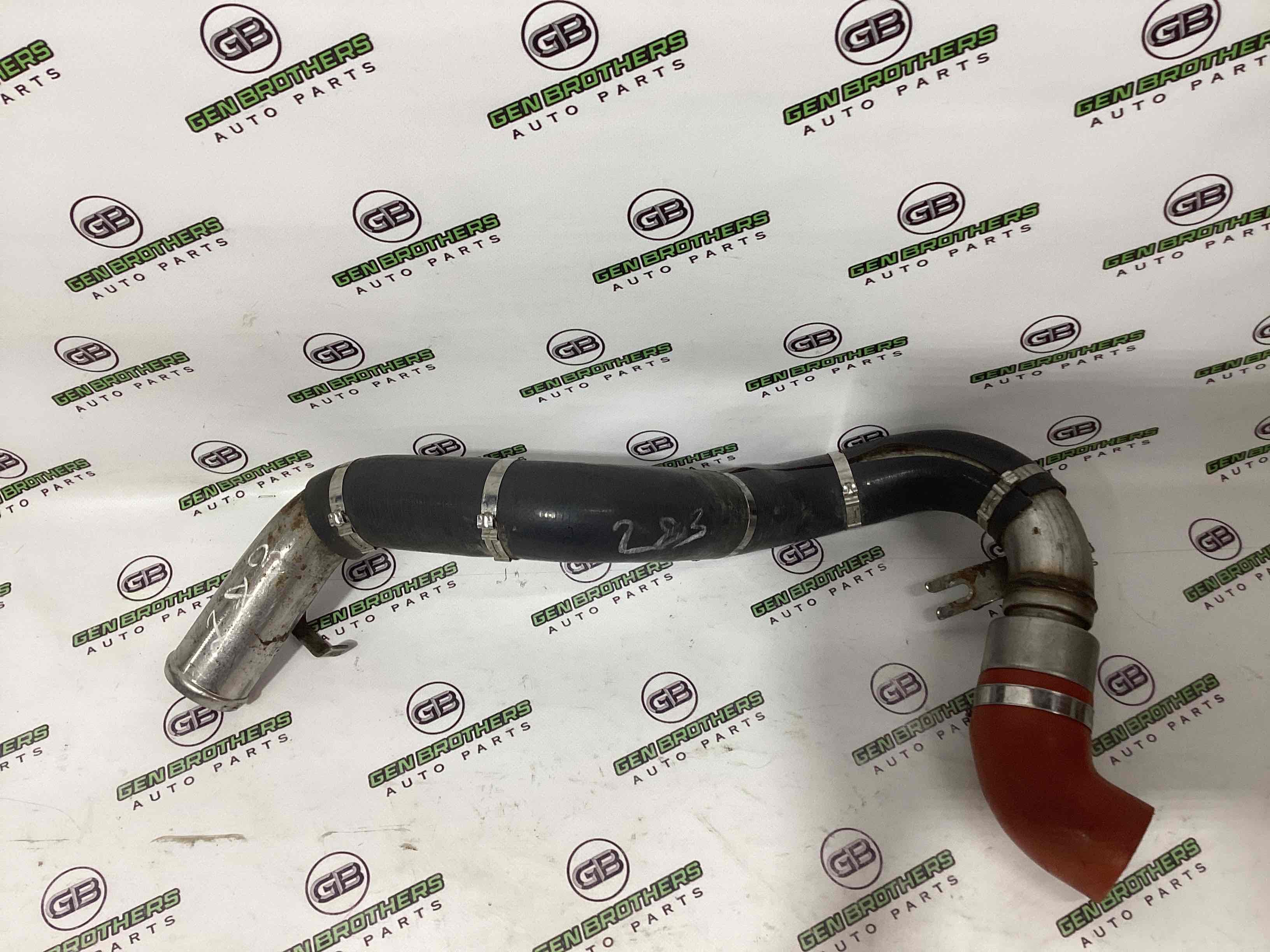 Патрубок интеркулера