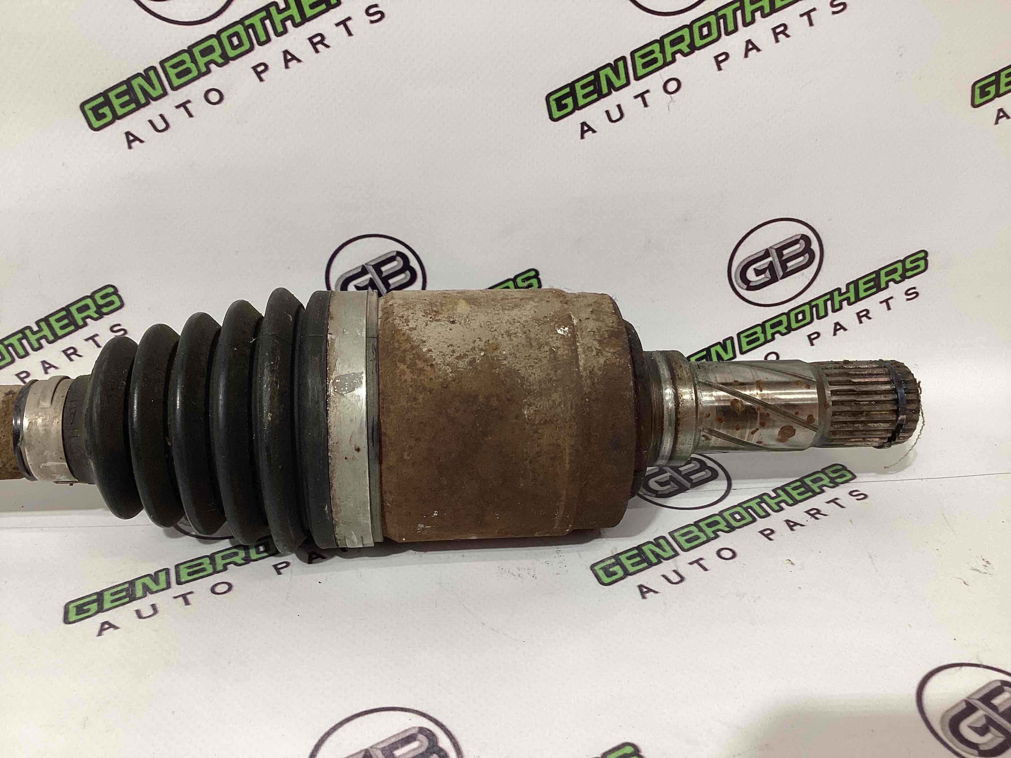 Полуось задняя левая