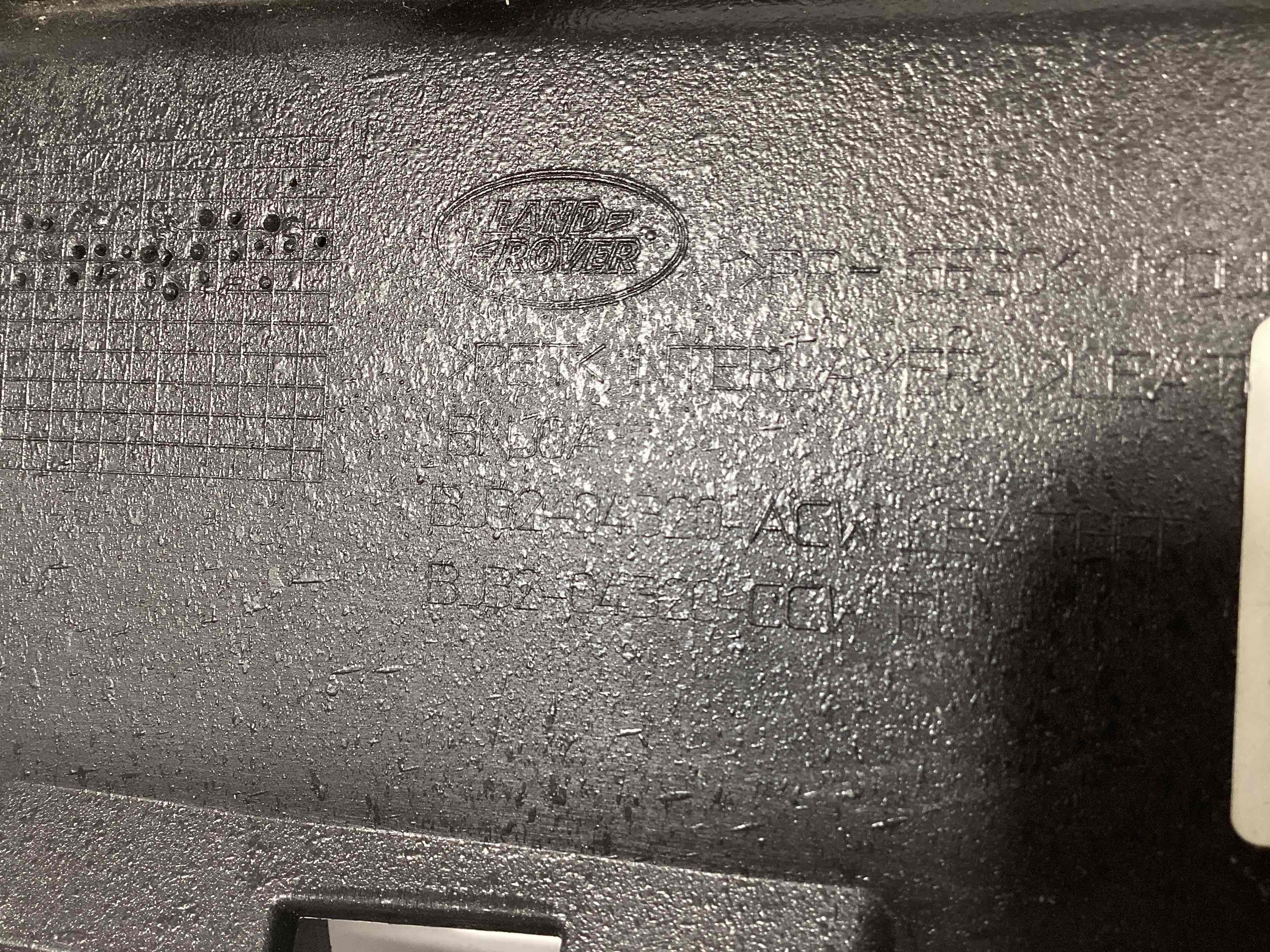 Панель передняя салона торпедо