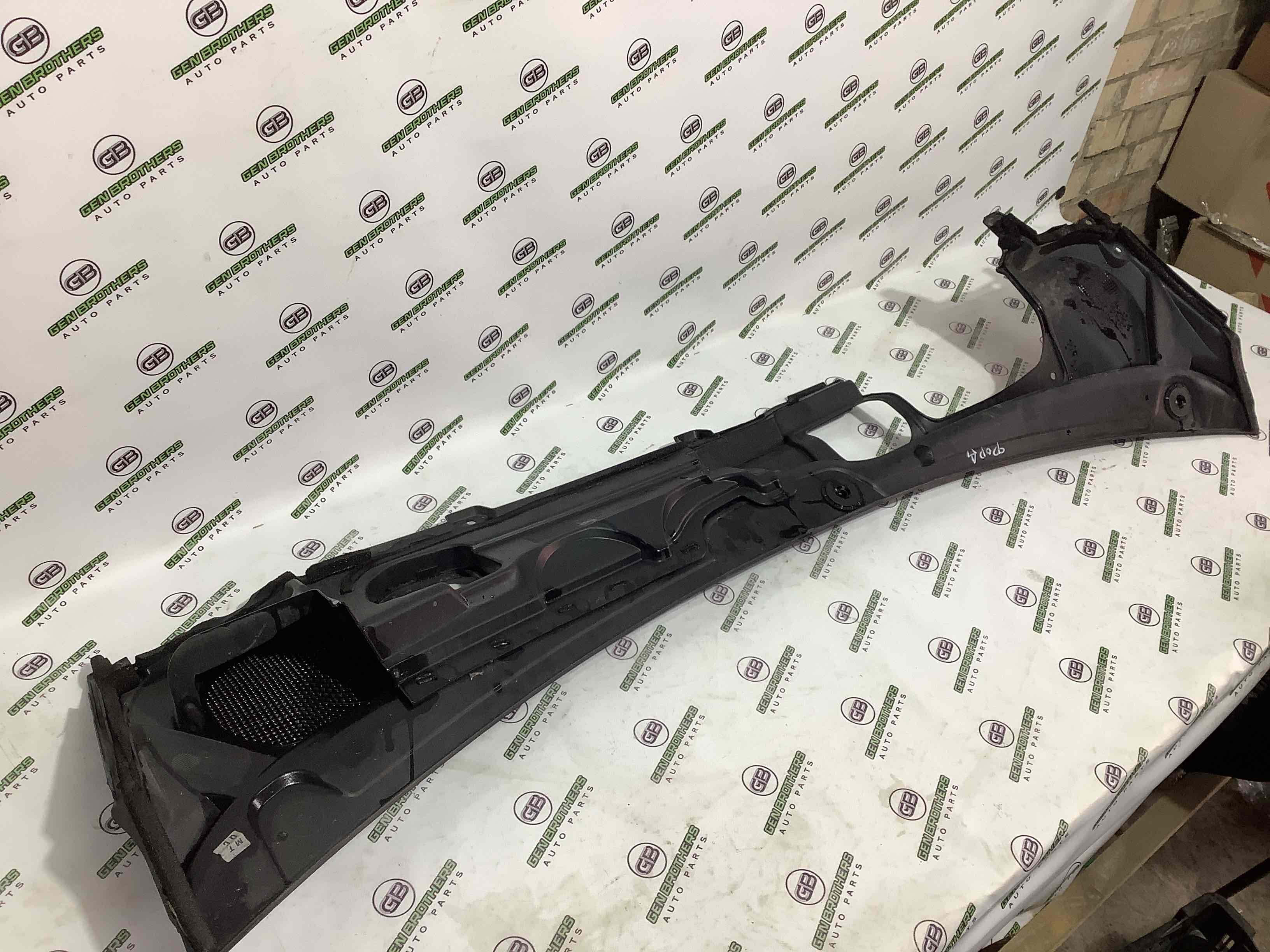 Жабо трапеции дворников, крепление жабо