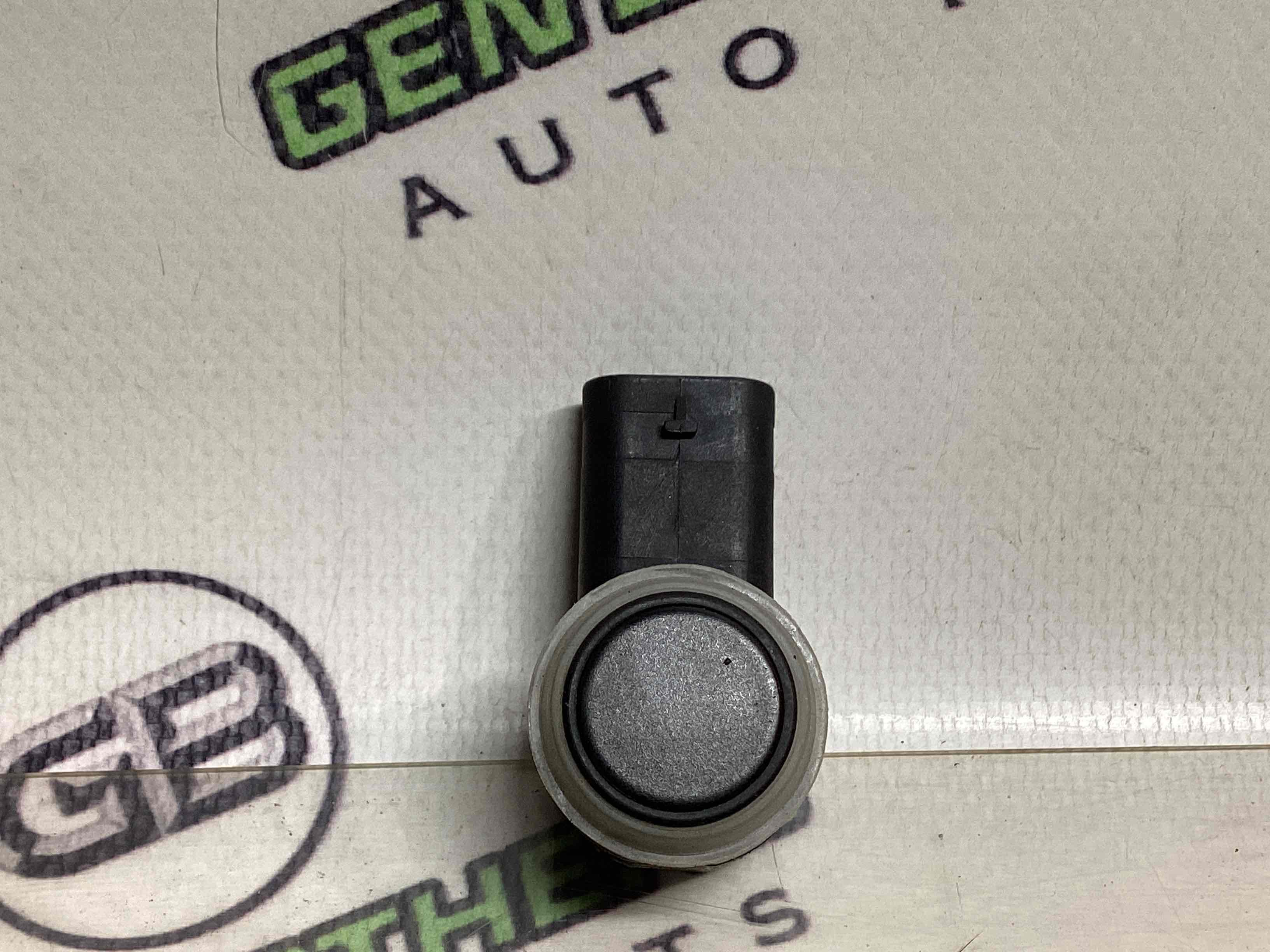 Парктроник, крепеж, корпус