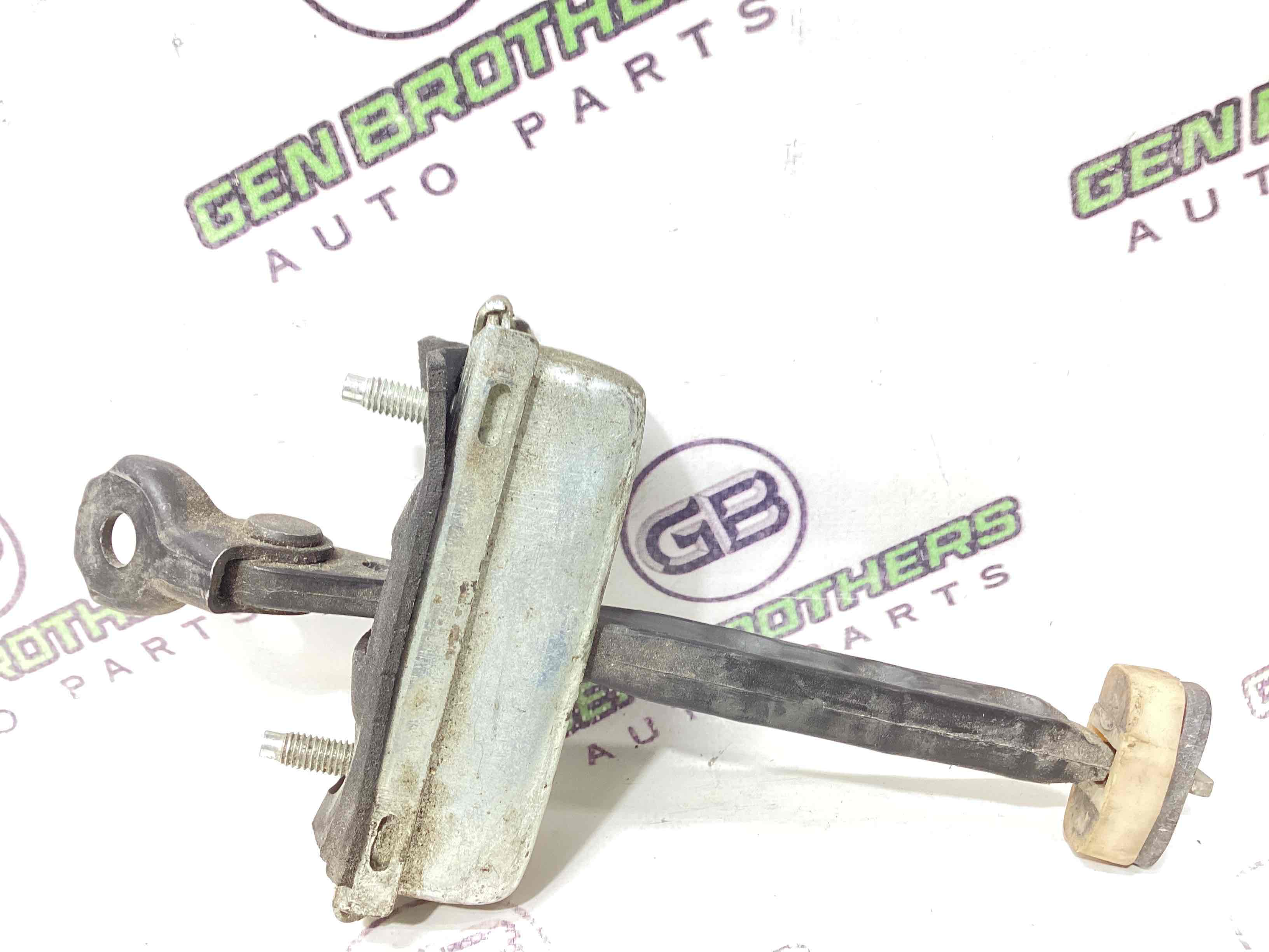 Ограничитель открывания дверей