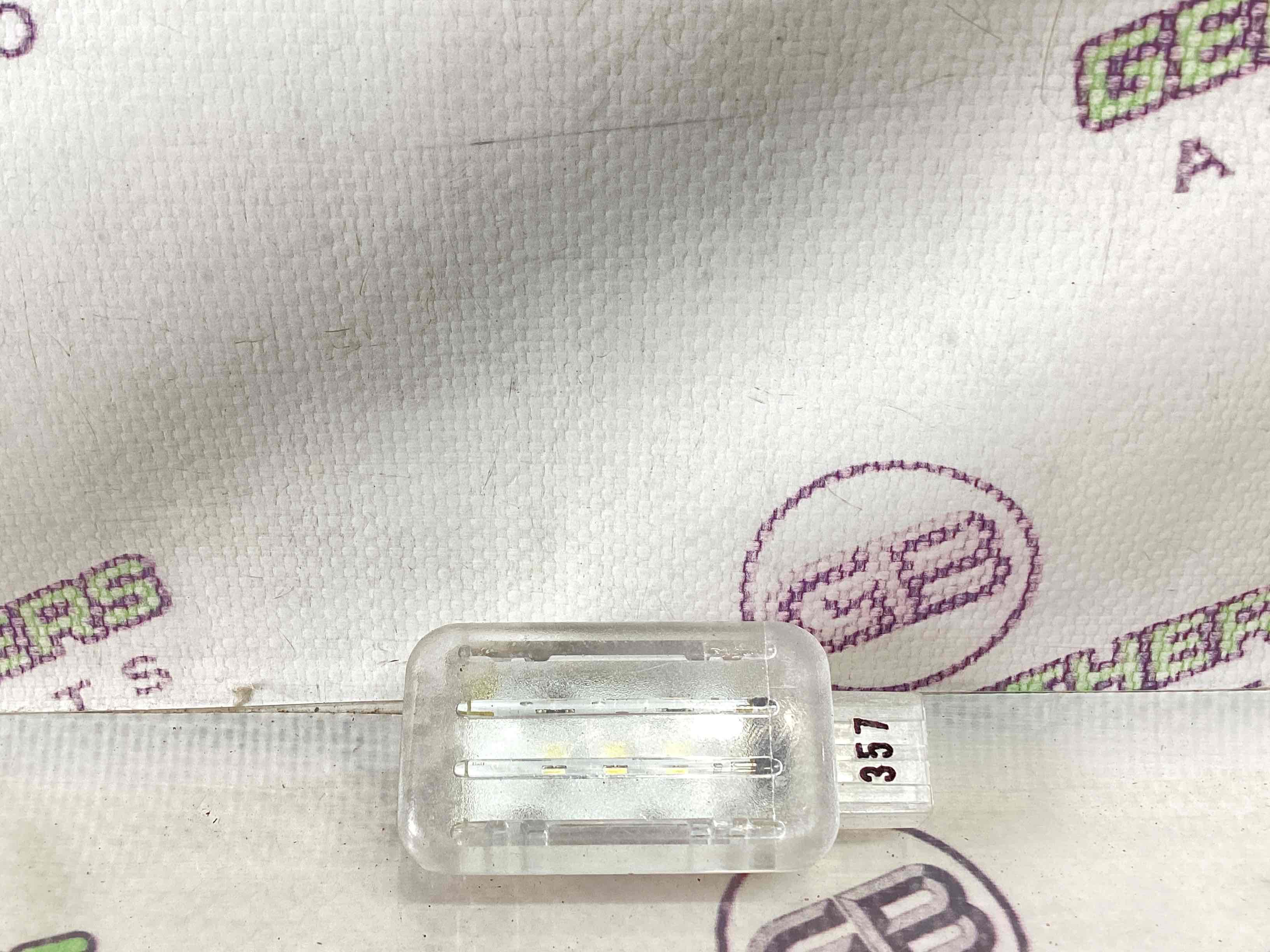 Фонарь салонный, плафон