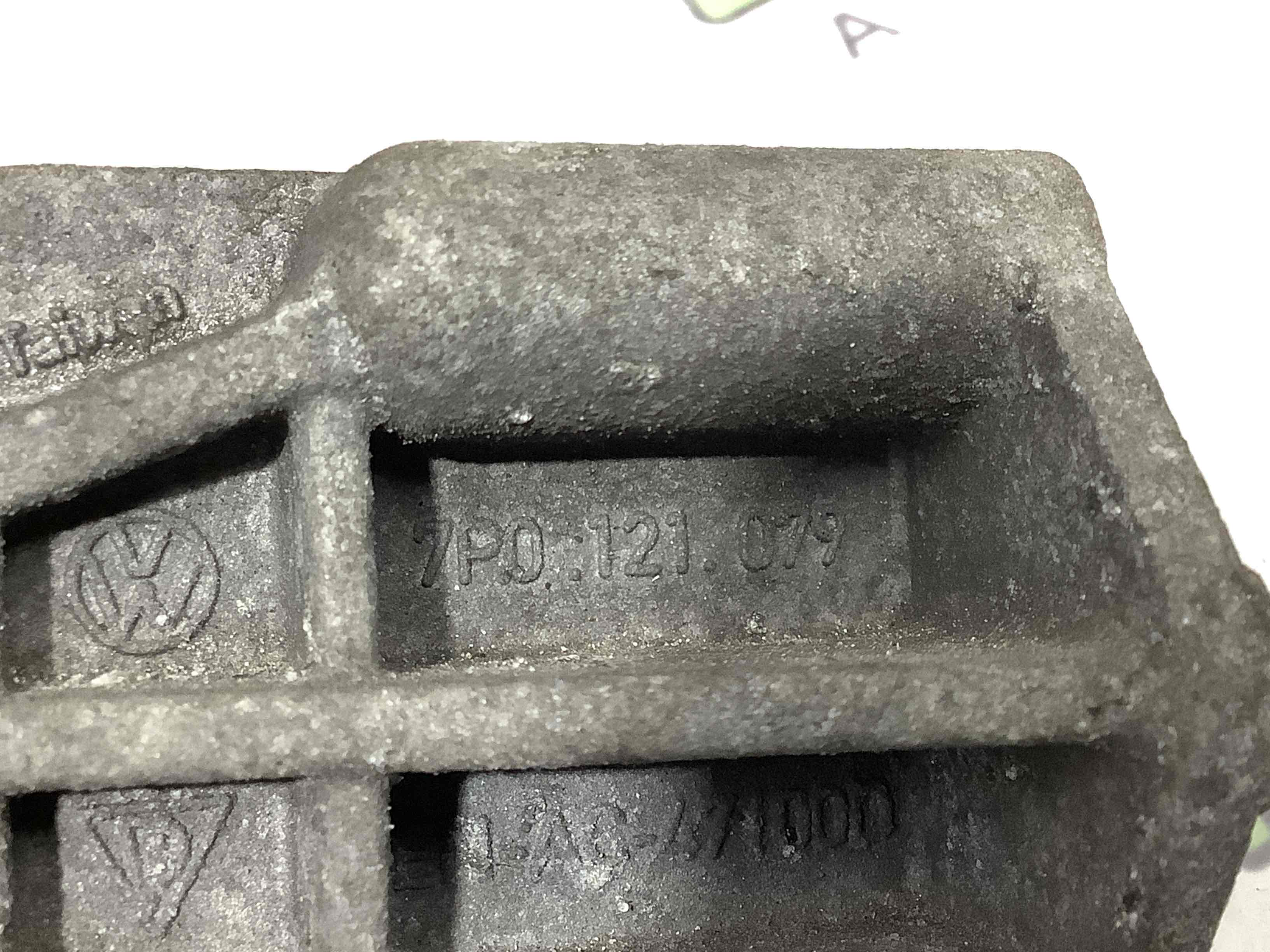 Опора радіатора, кріплення, кронштейн, ущільнювач радіатора