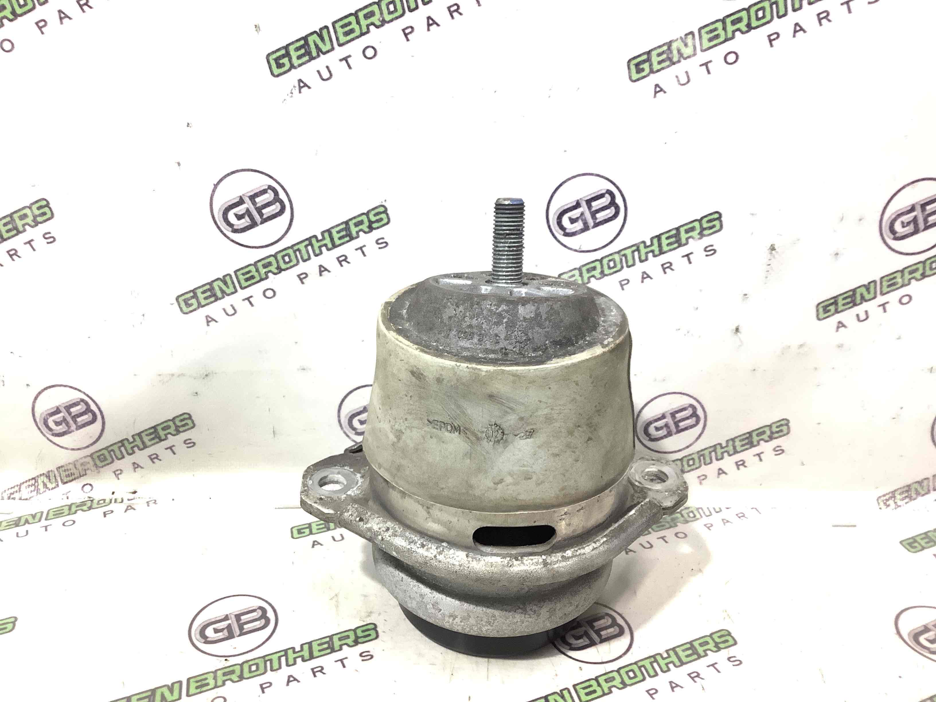 Подушка кріплення двигуна