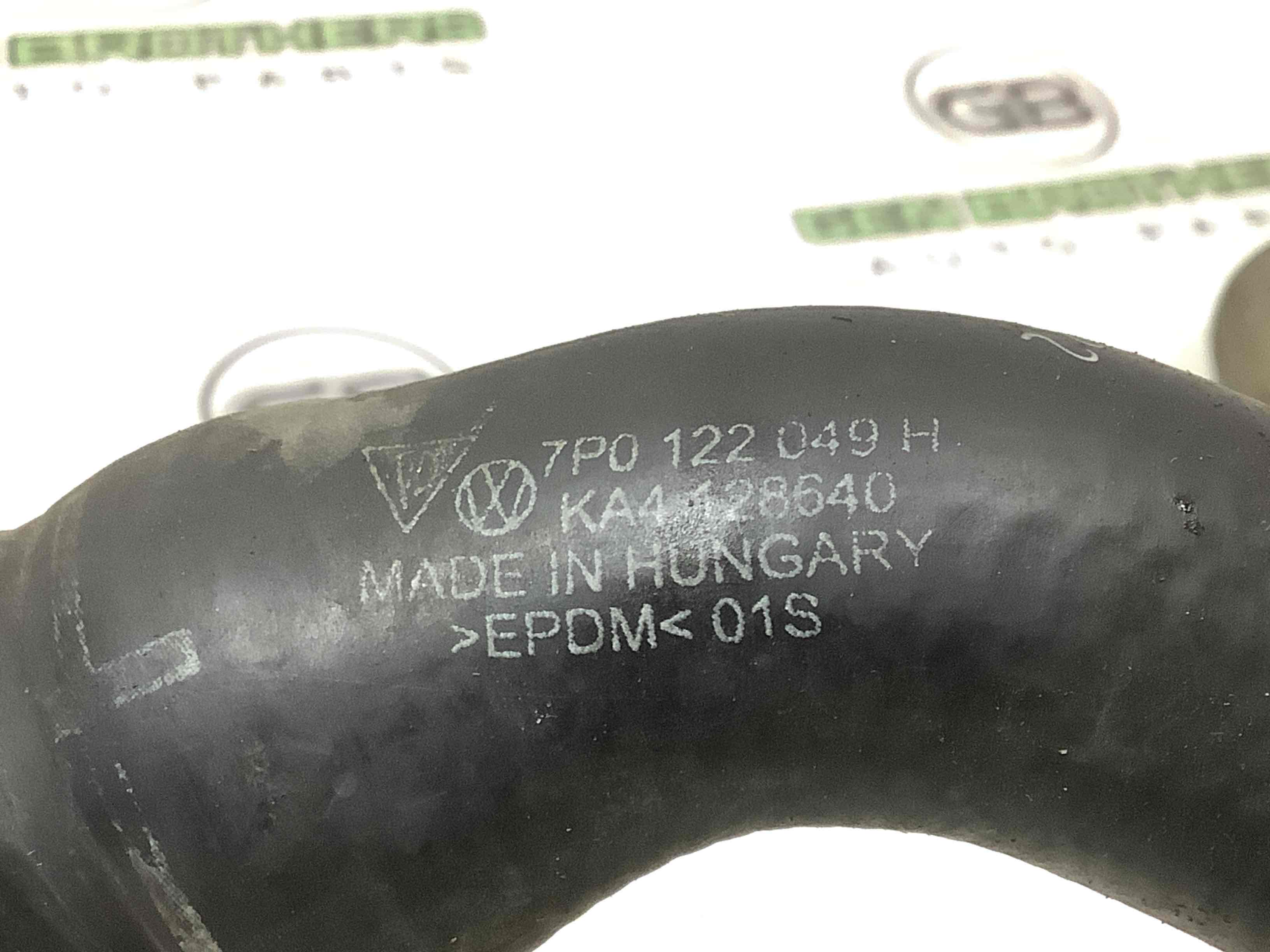 Патрубок трубопровід, шланг