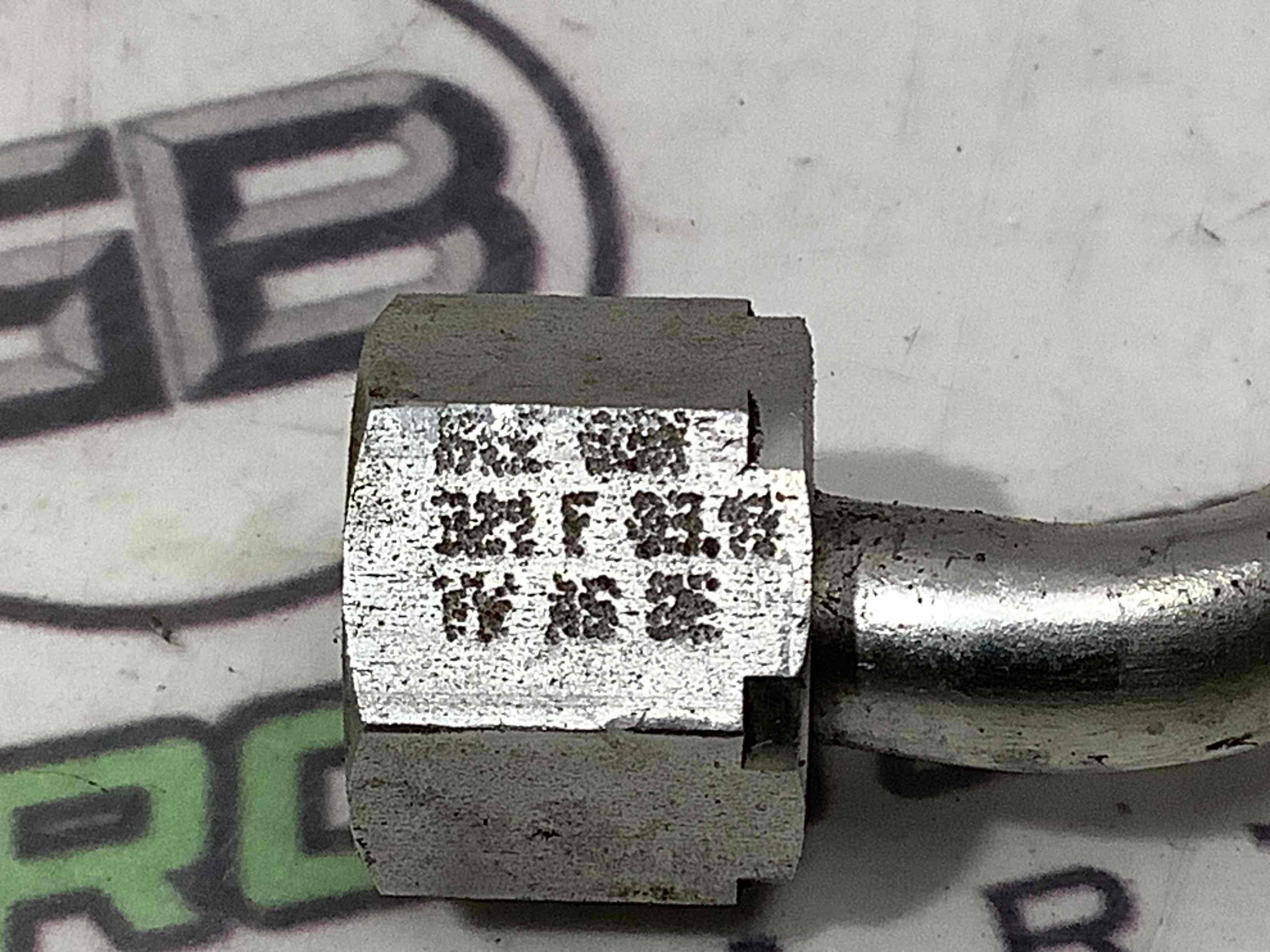 Трубка паливна