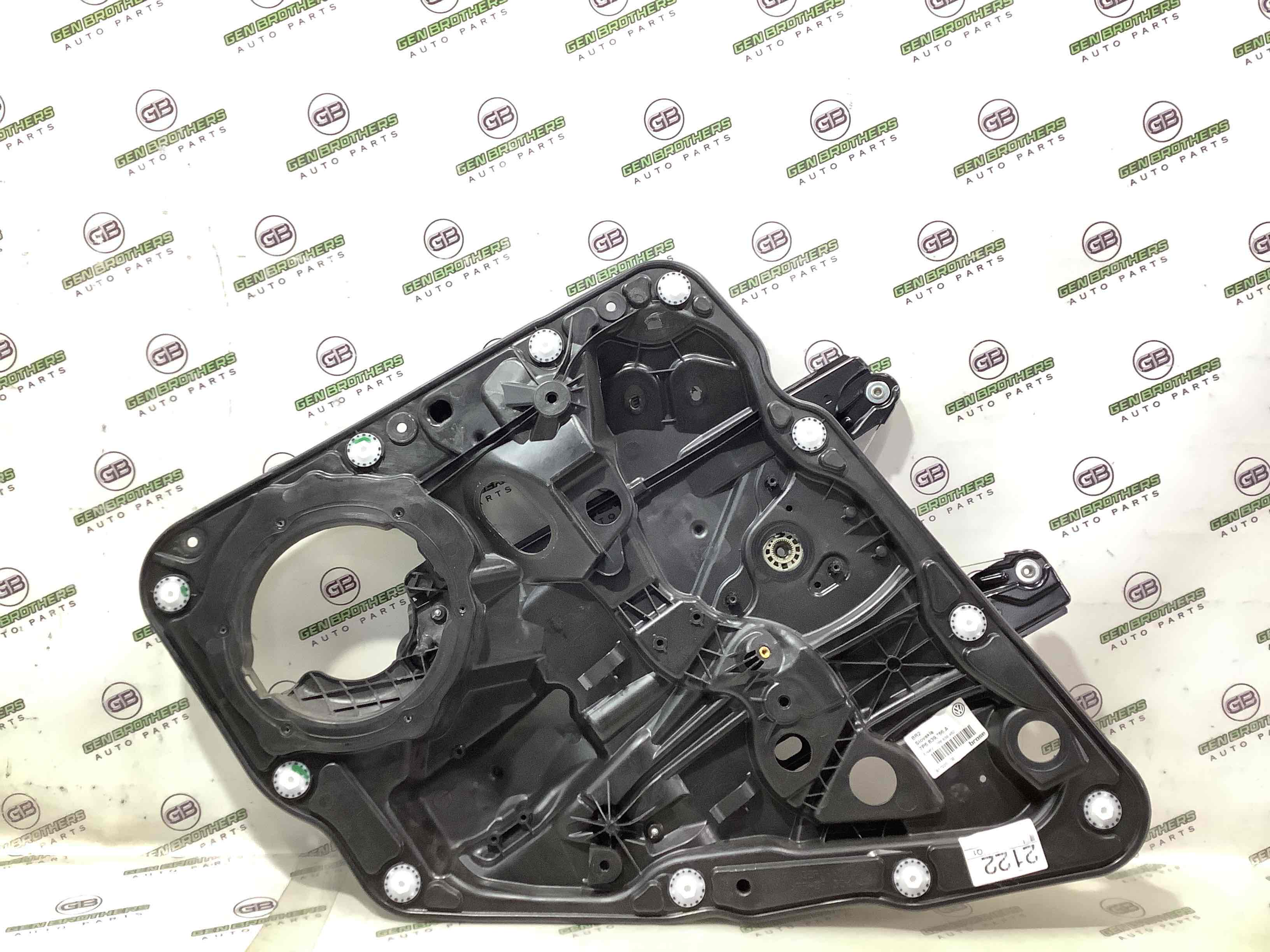 Склопідйомник задній правий