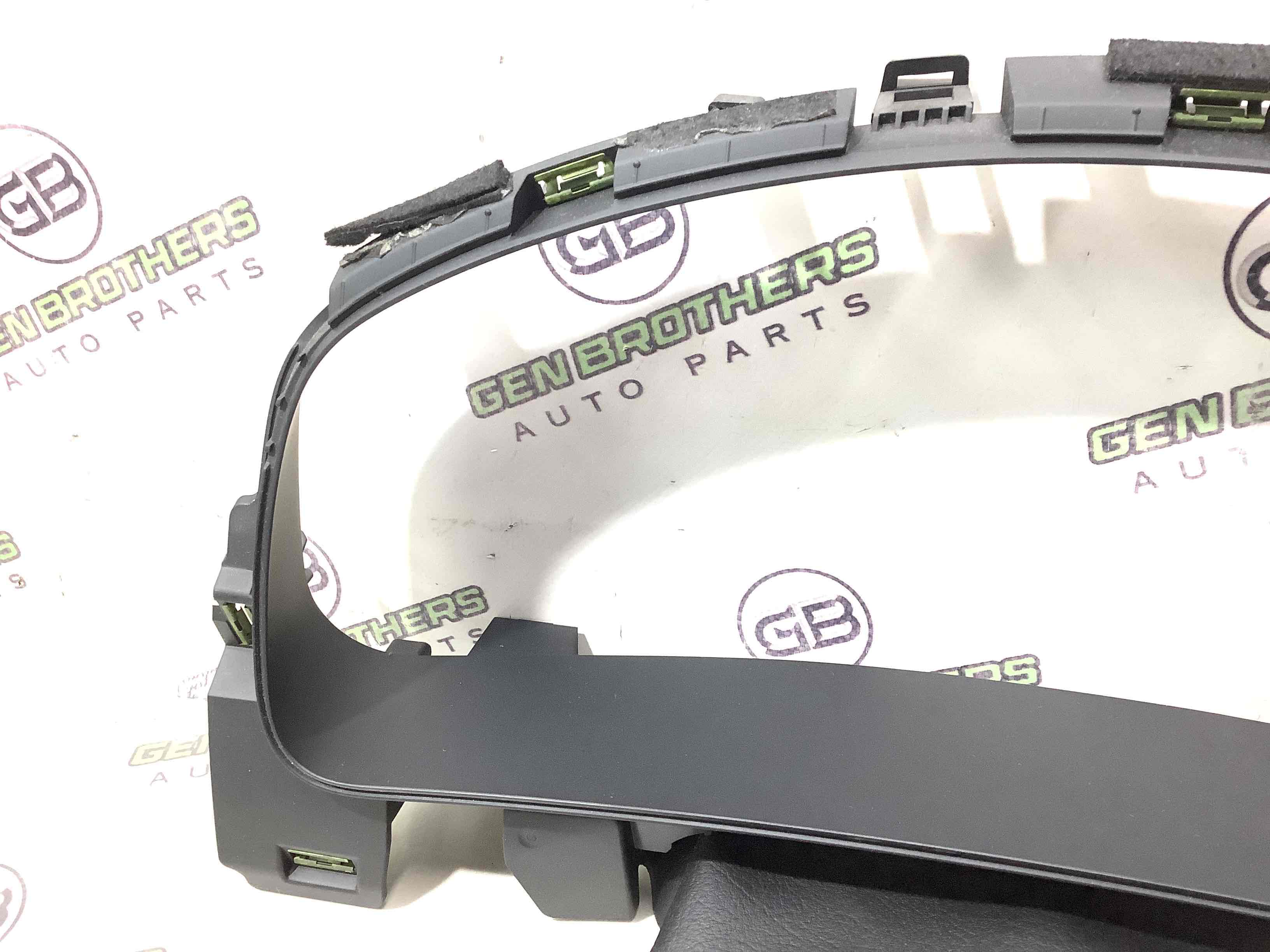 Накладка щитка приладів