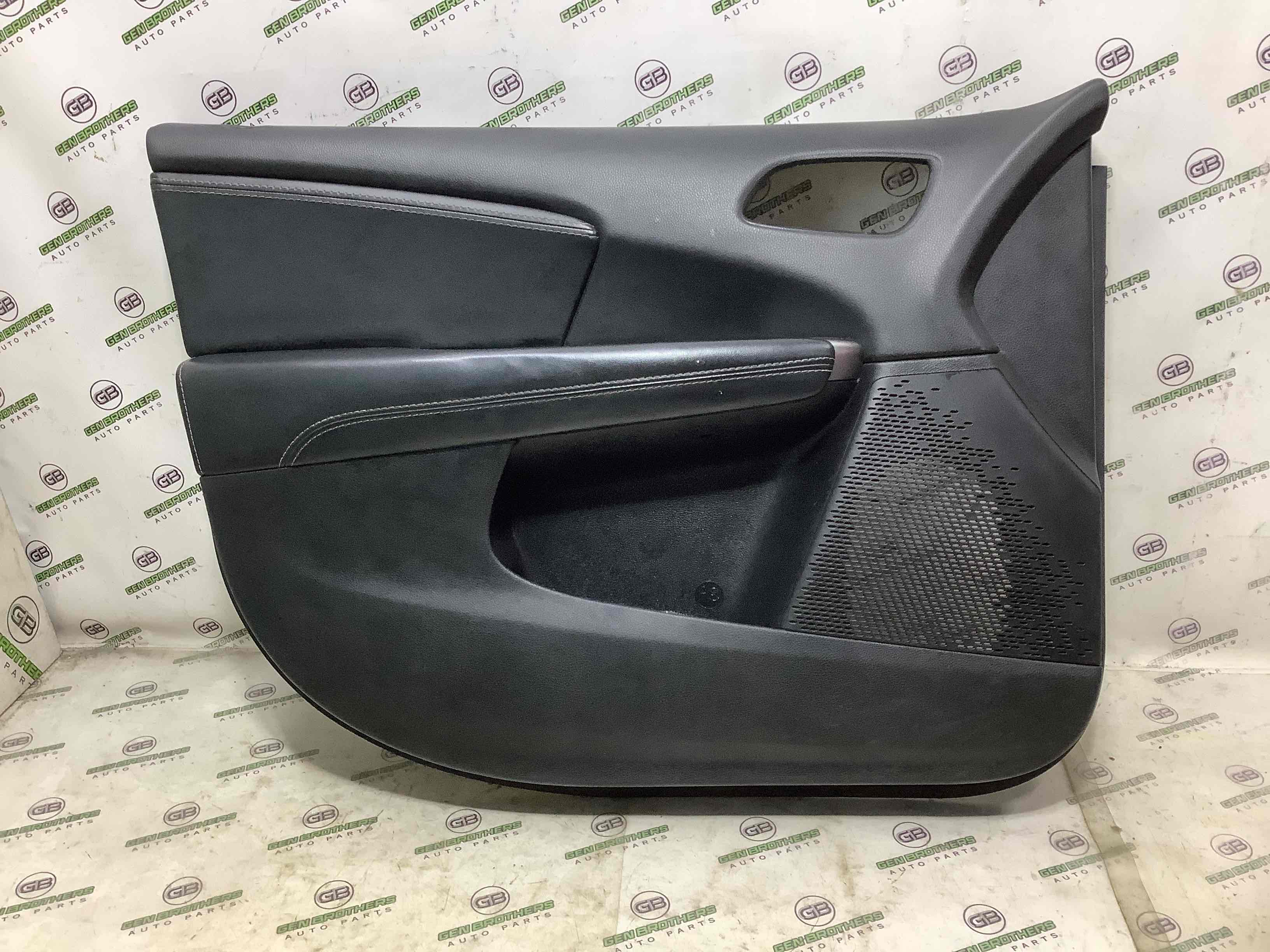 Обшивка дверей и карт