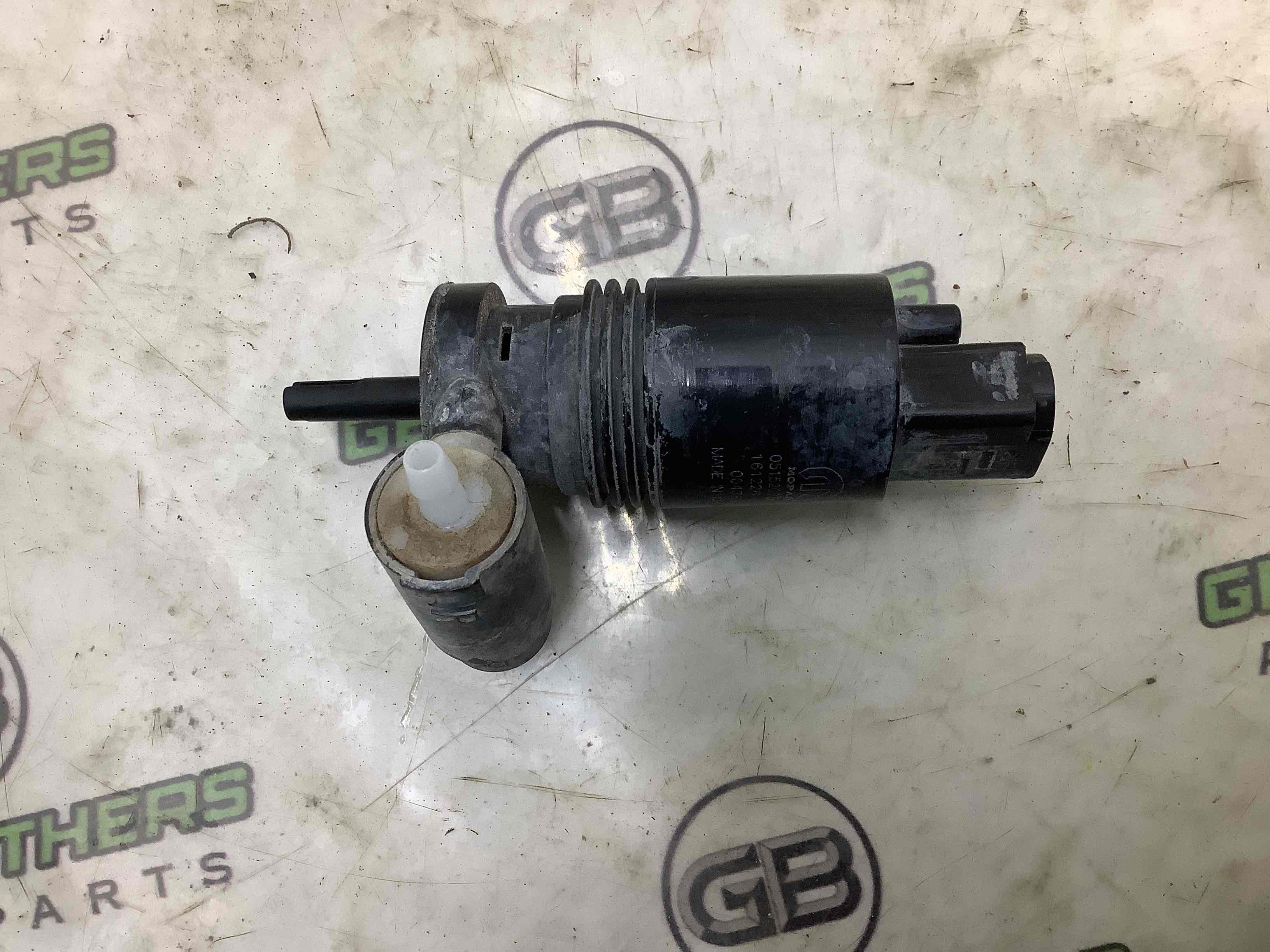 Форсунка омывателя, насос омывателя, шланг омывателя