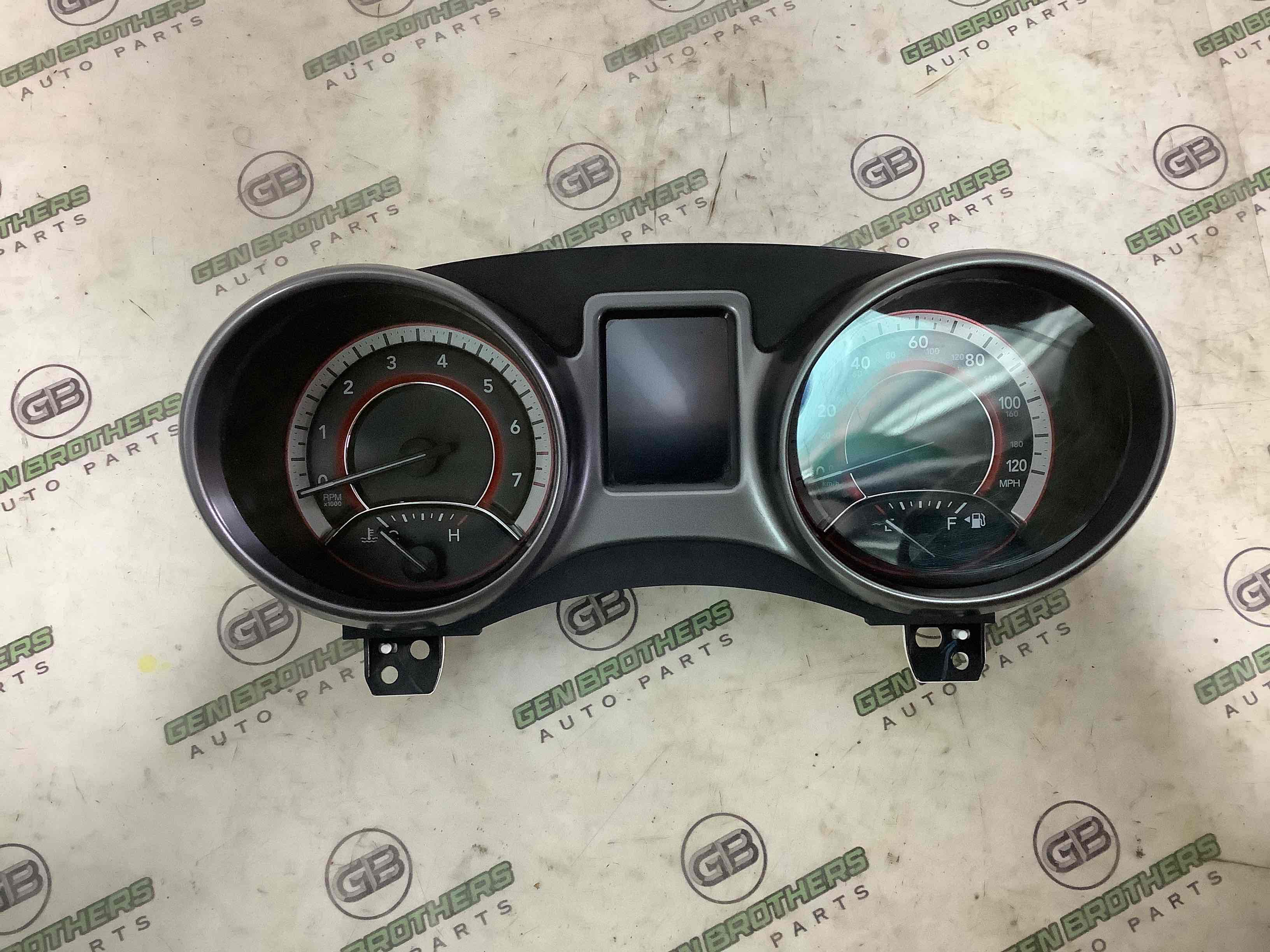 Щиток приборов приборная панель