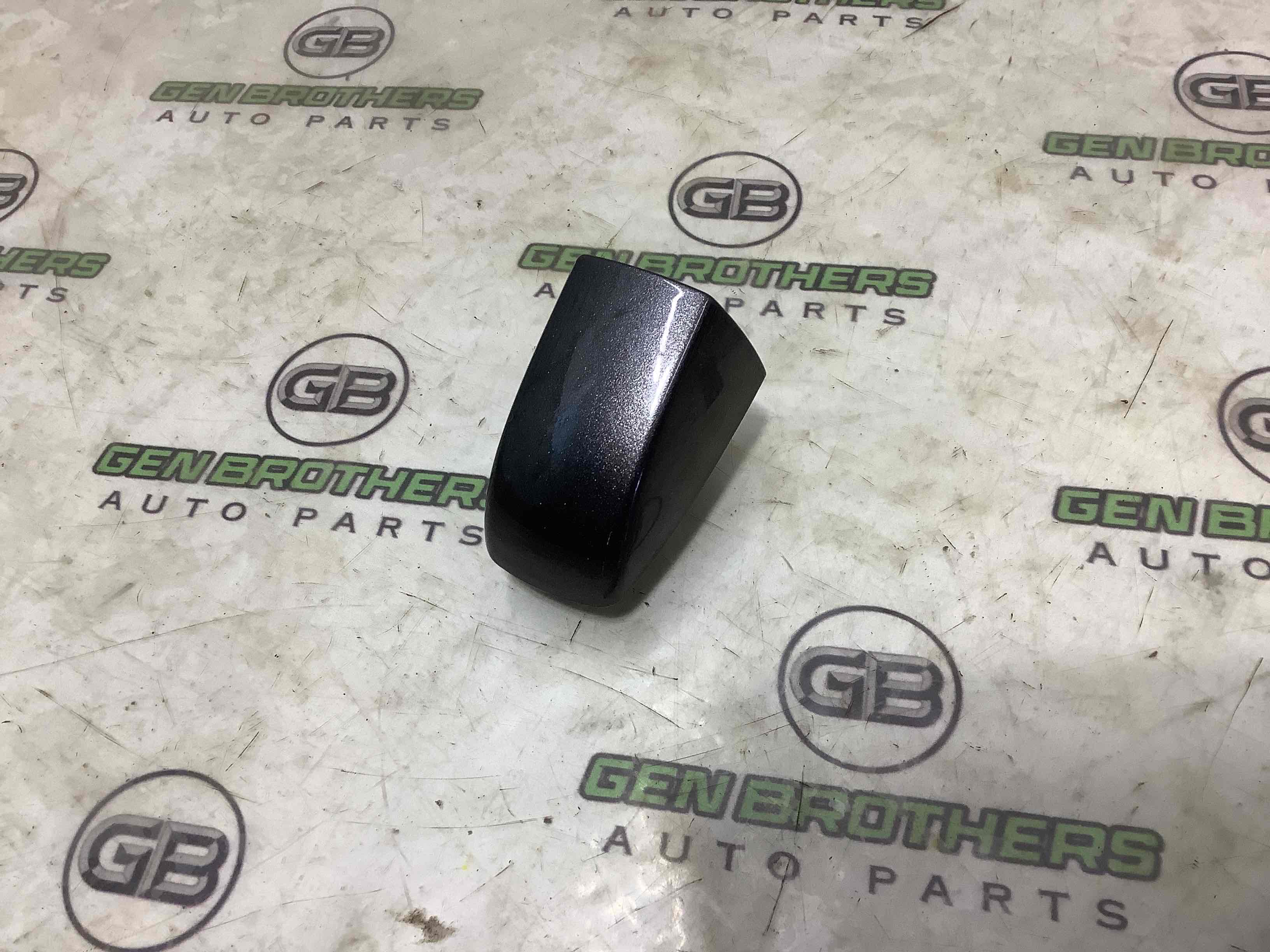 Заглушка ручки двери