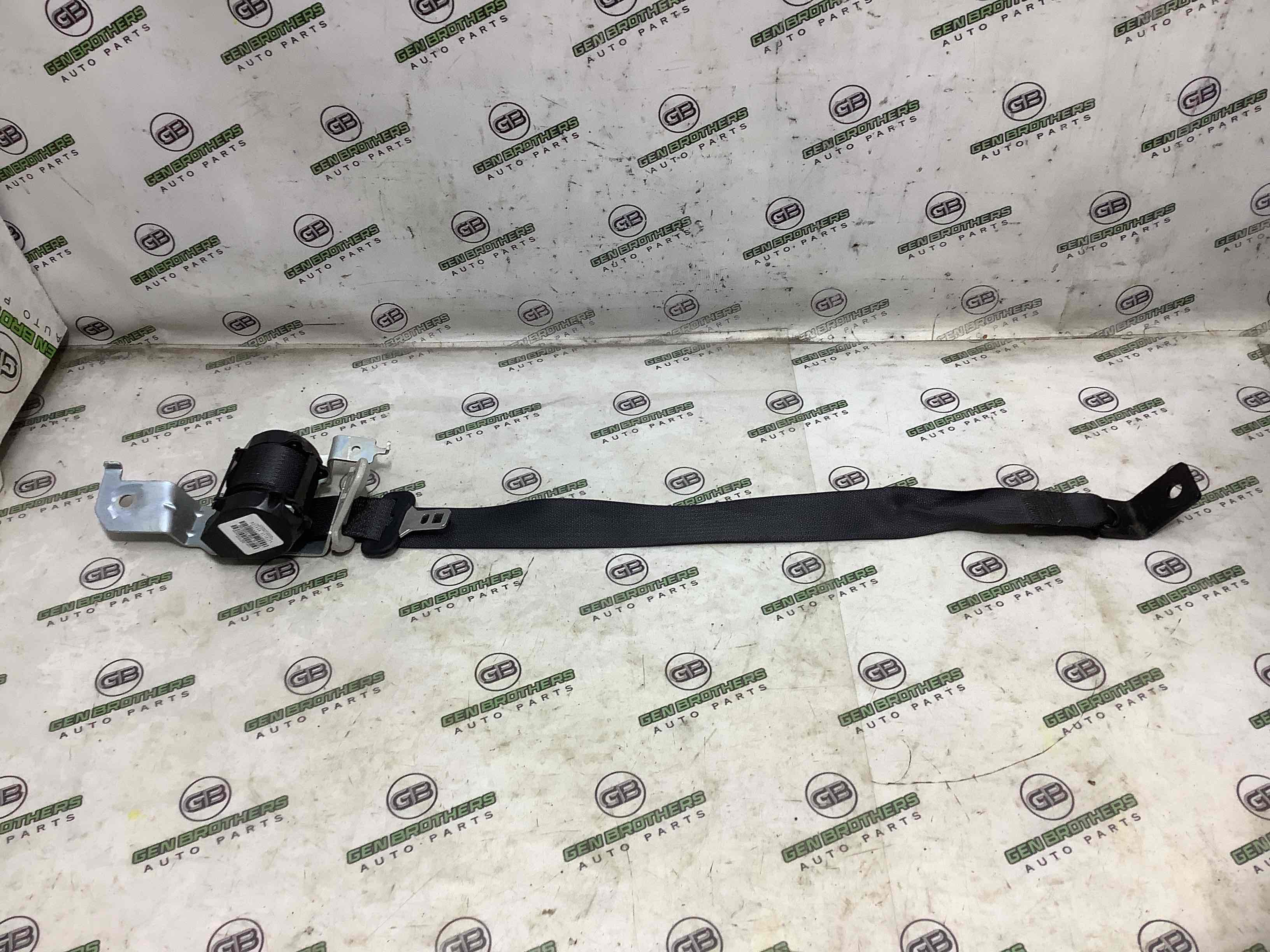 Ремень безопасности