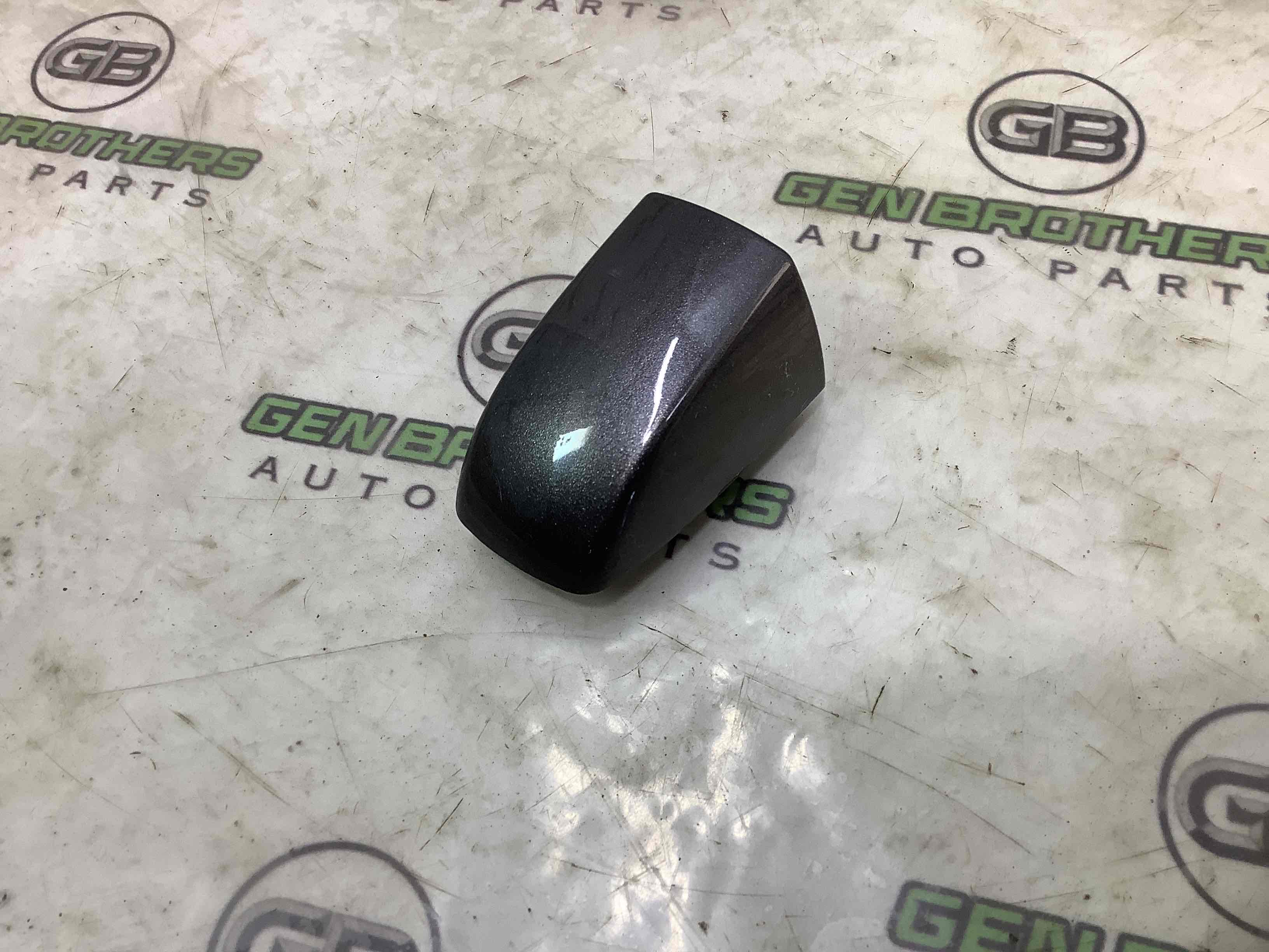 Заглушка ручки двери