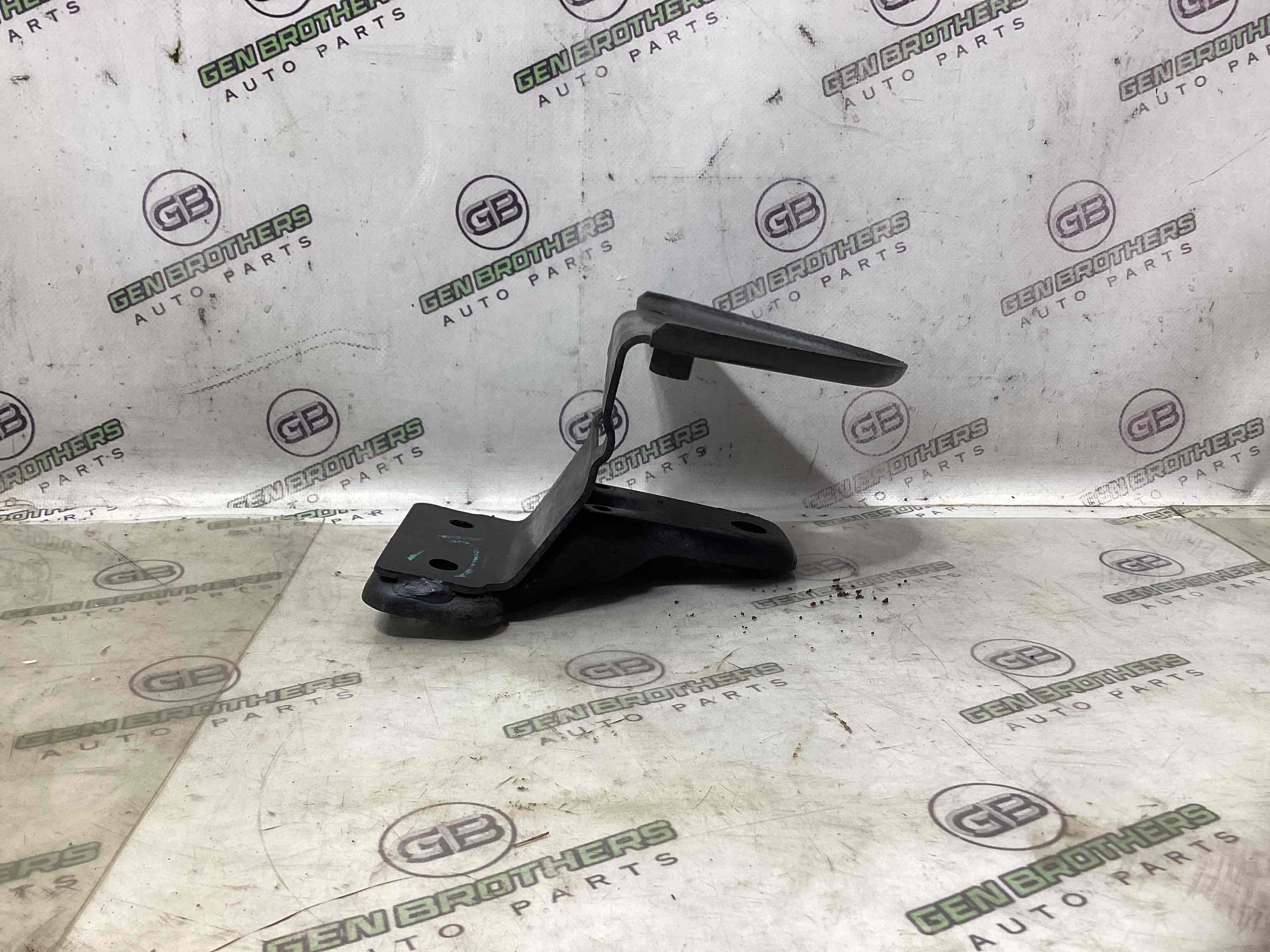 Крепление, кронштейн