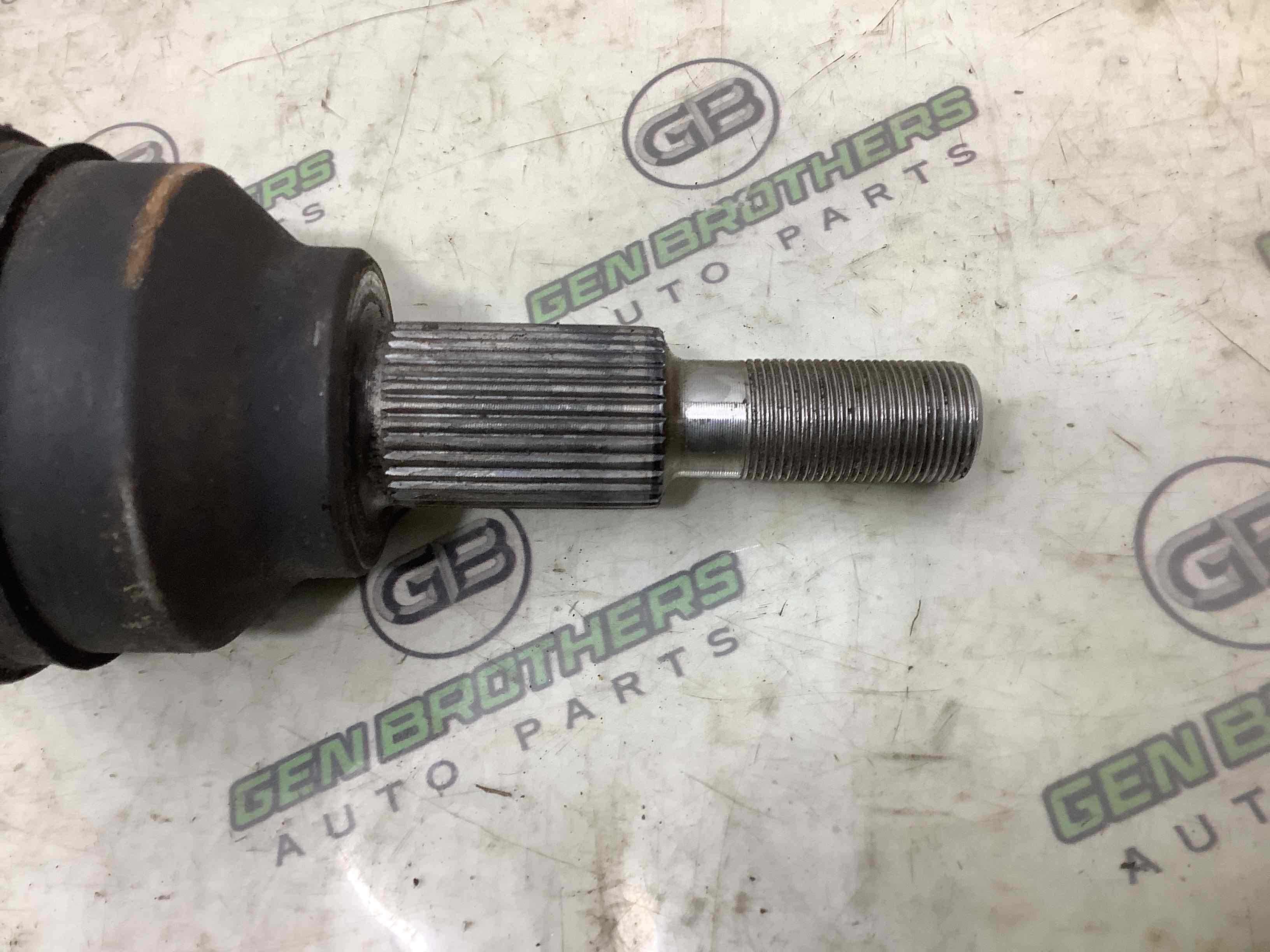 Полуось передняя левая приводной вал, ШРУС