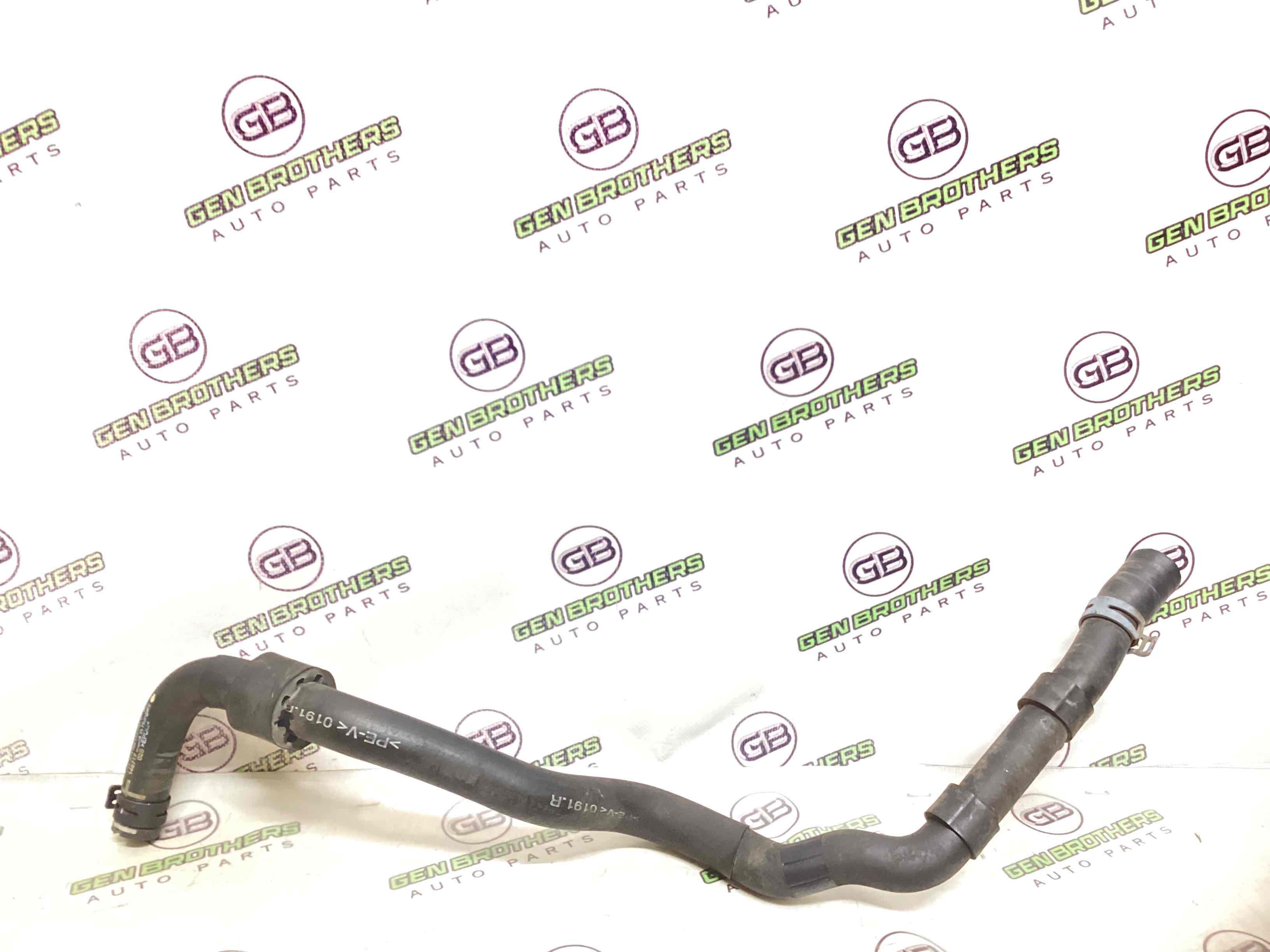 Патрубок трубопровід, шланг