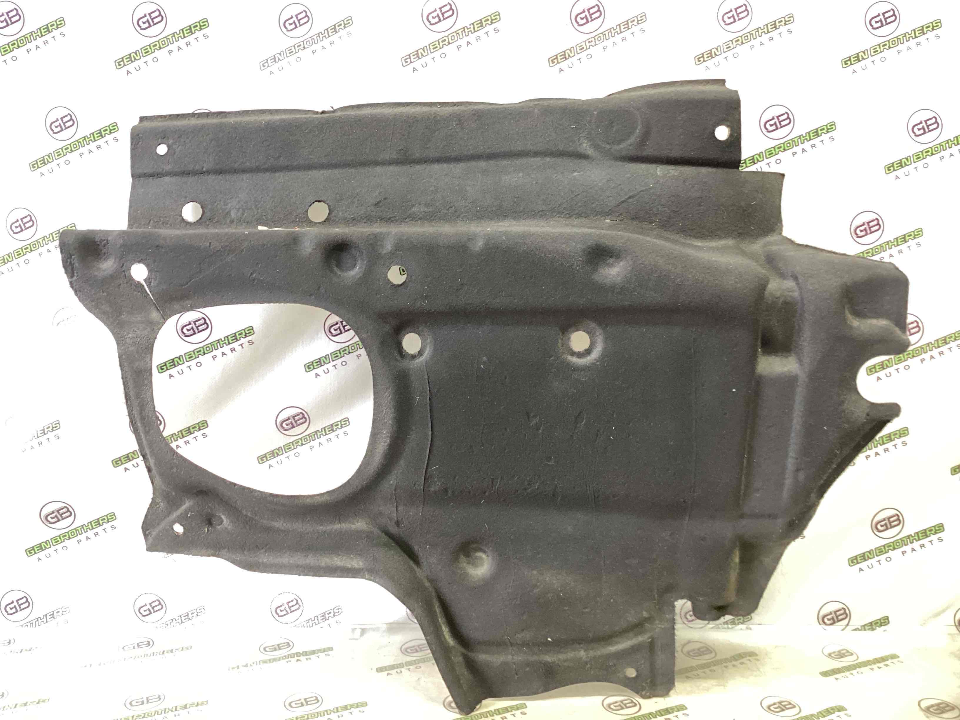 Теплоекран, пластикові ізолятори