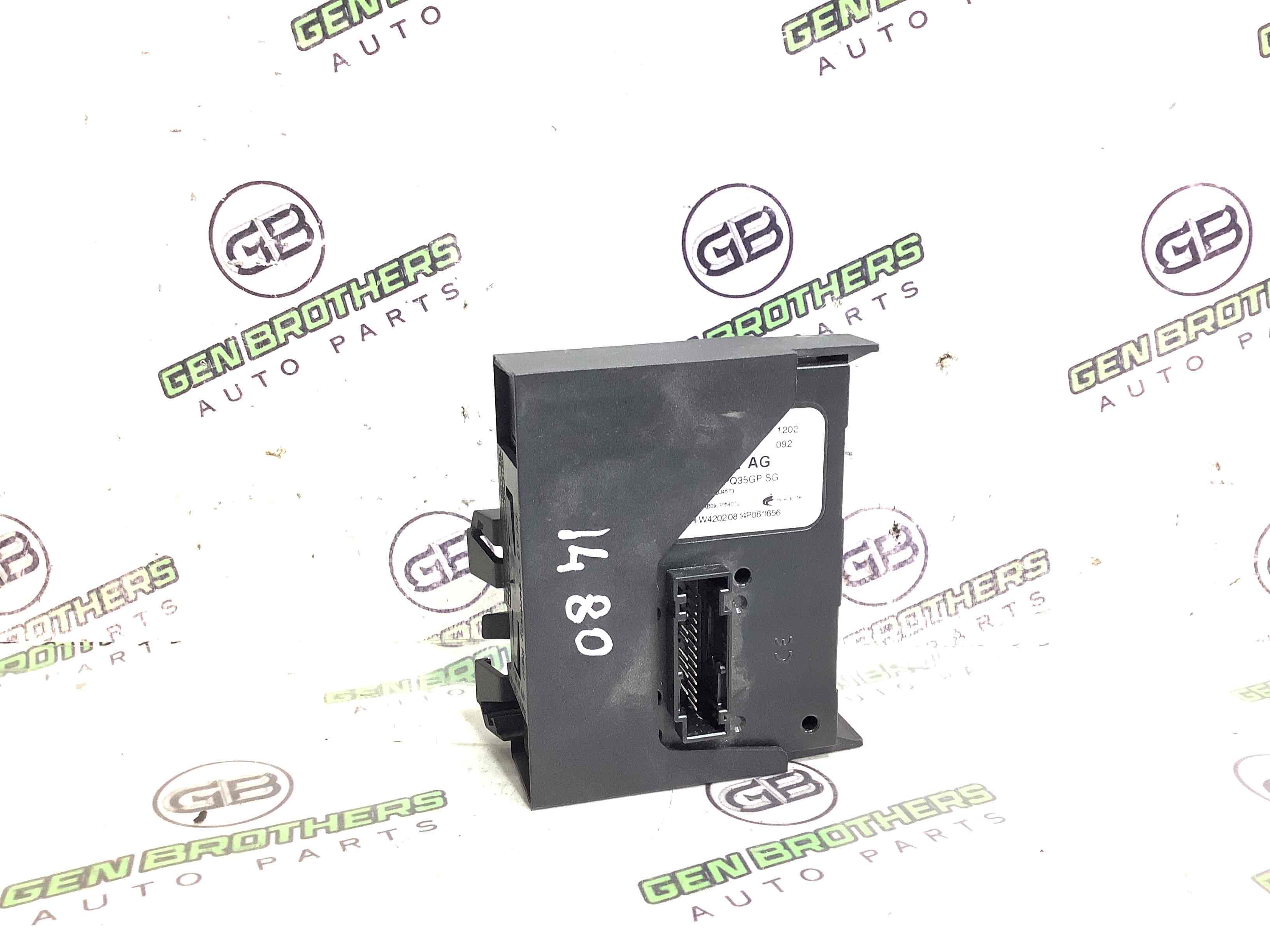 Блок керування безключовим доступом