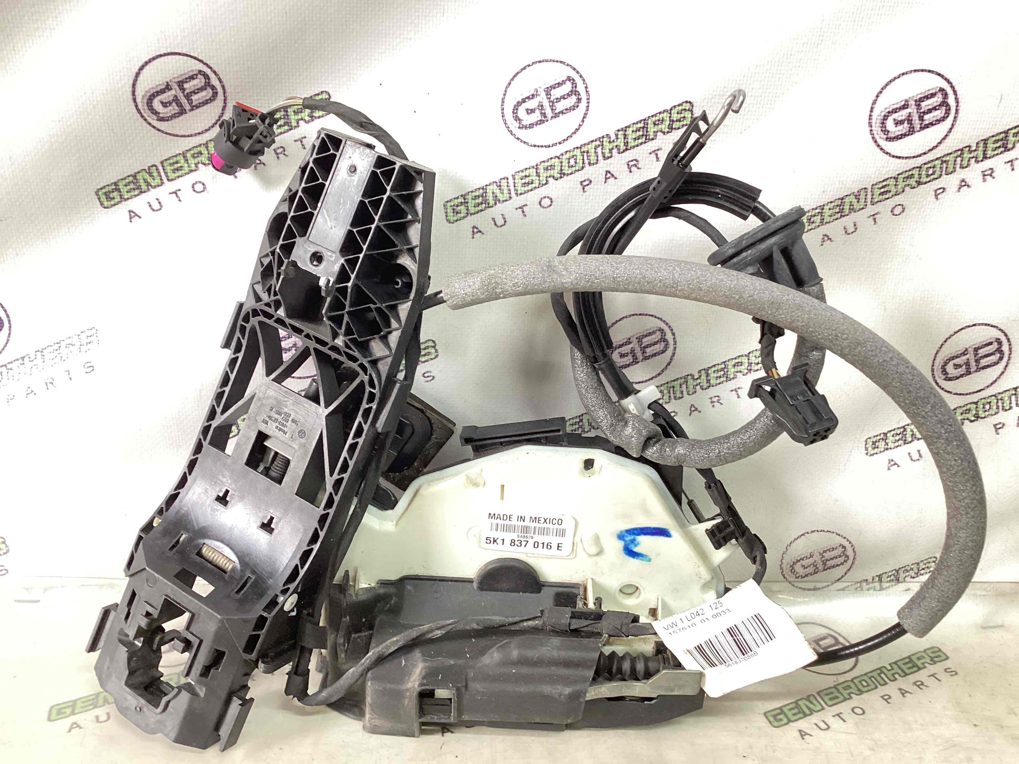 Замок дверей передньої правої