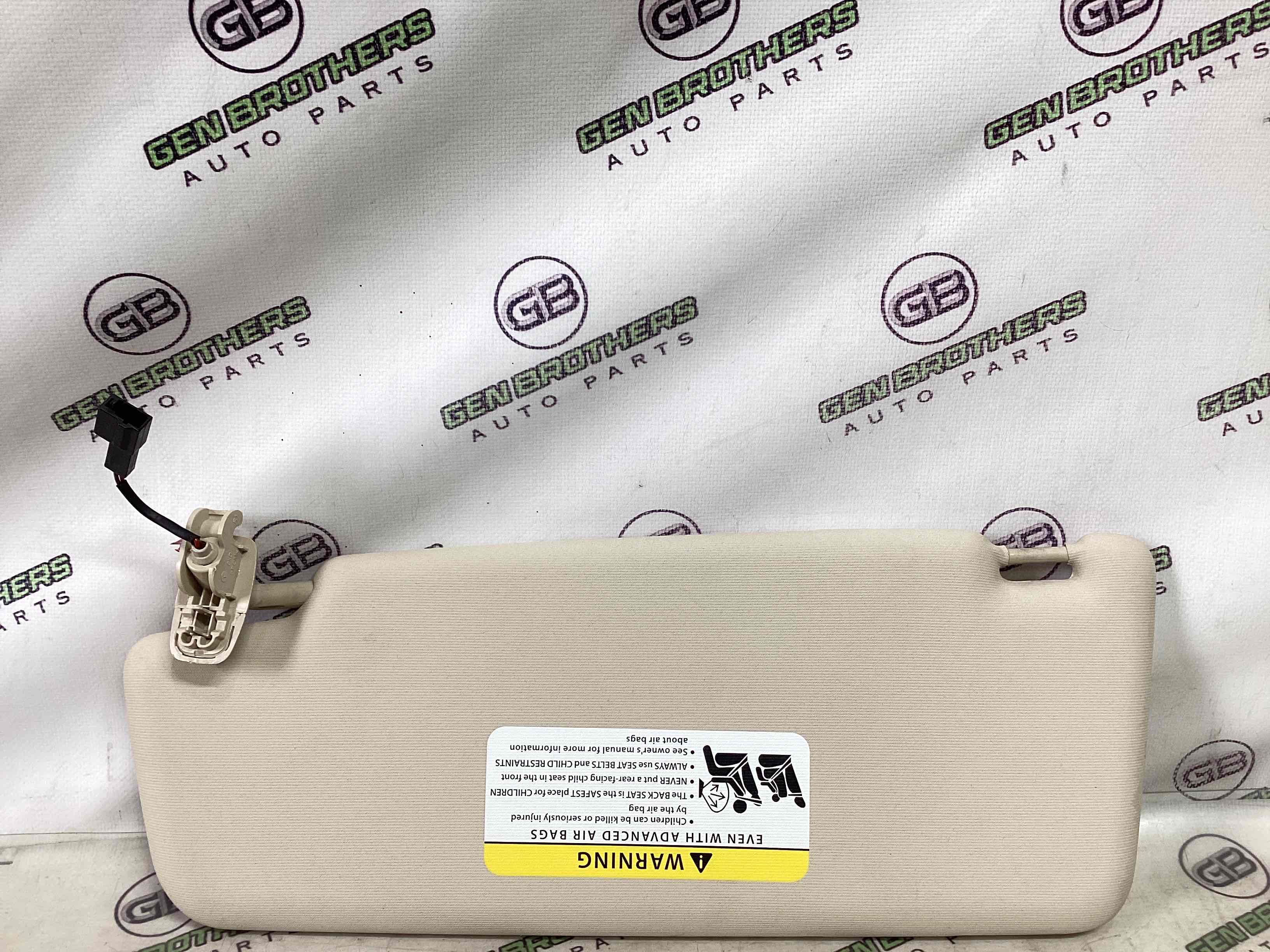 Козирок сонцезахисний