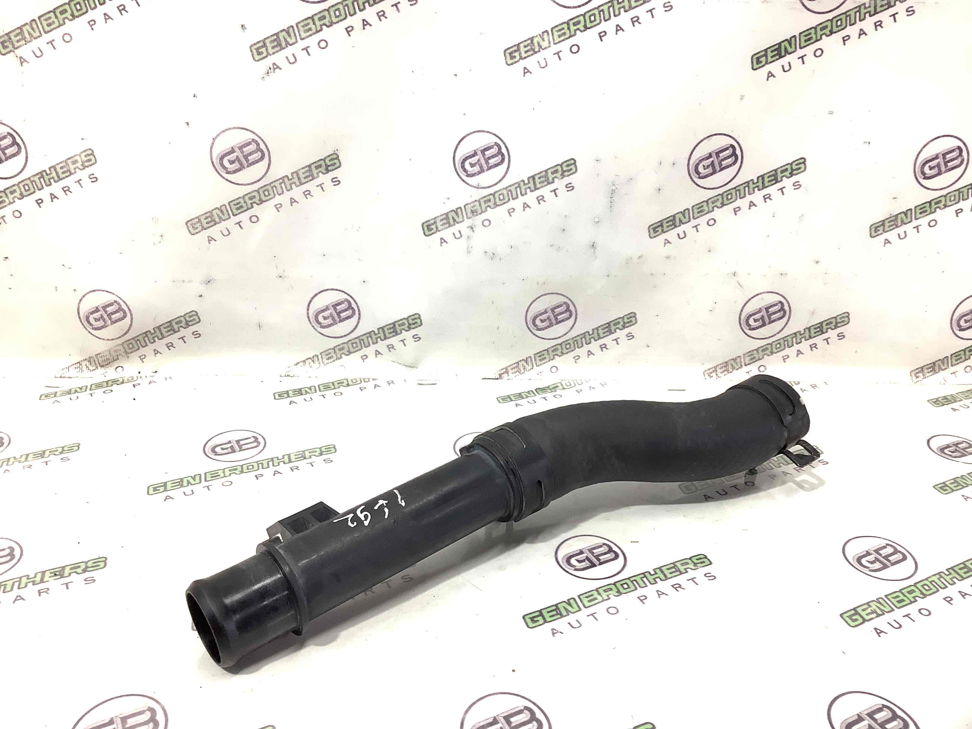 Патрубок радіаторів