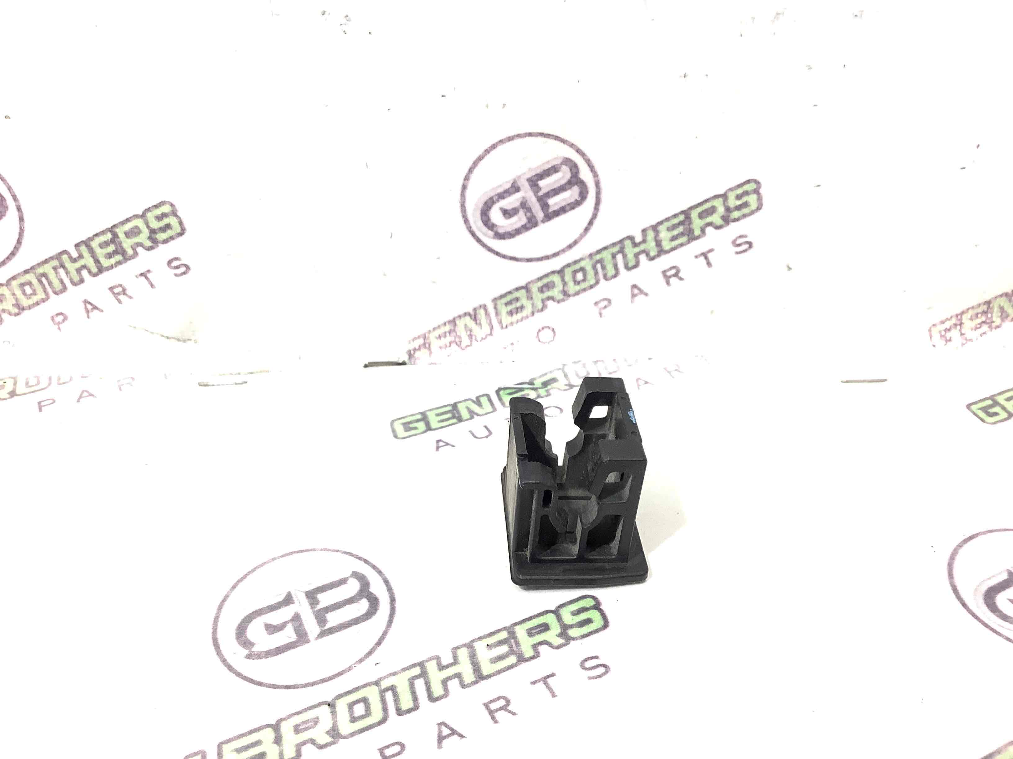 Кріплення фари