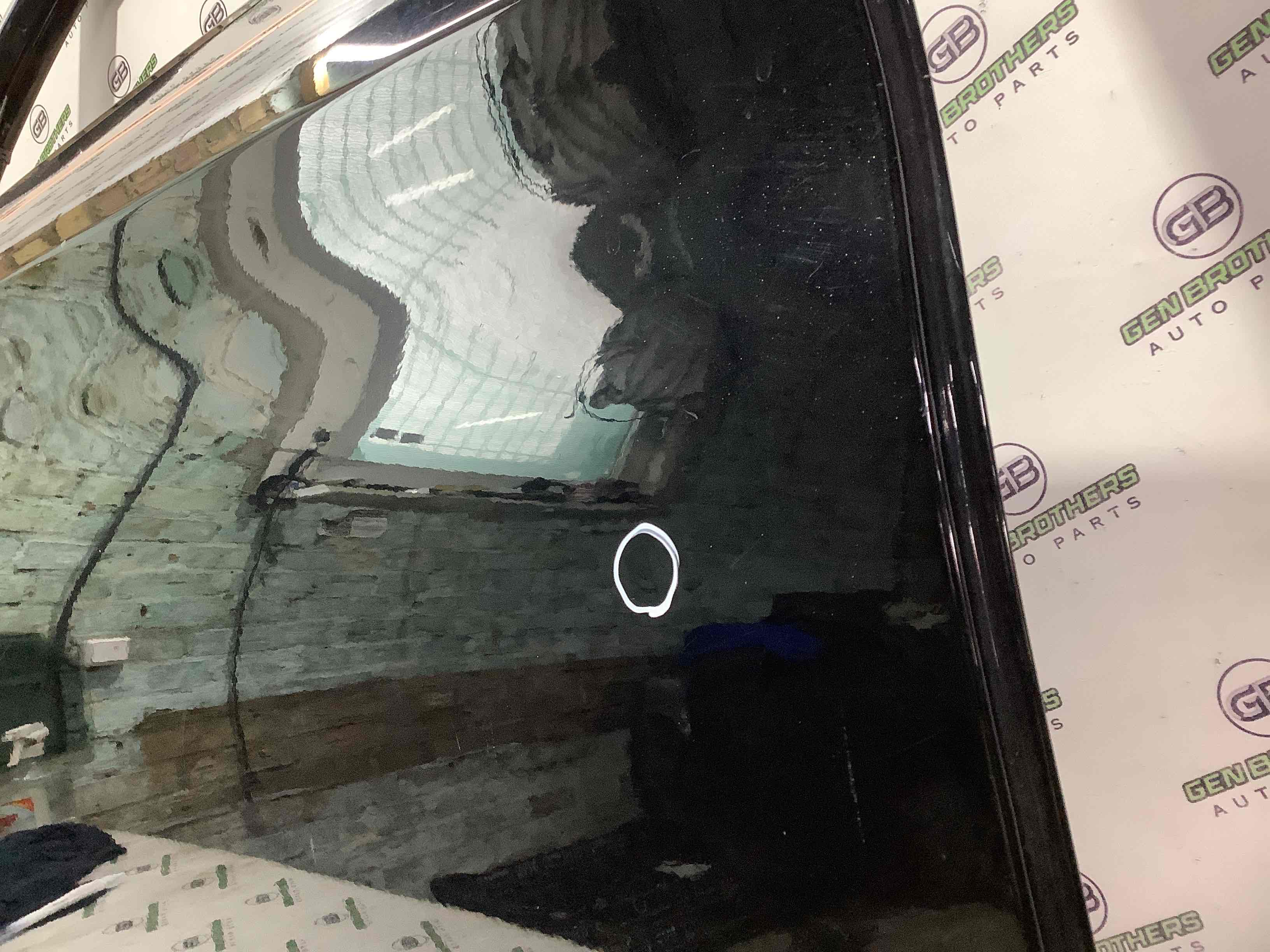 Двері задні права