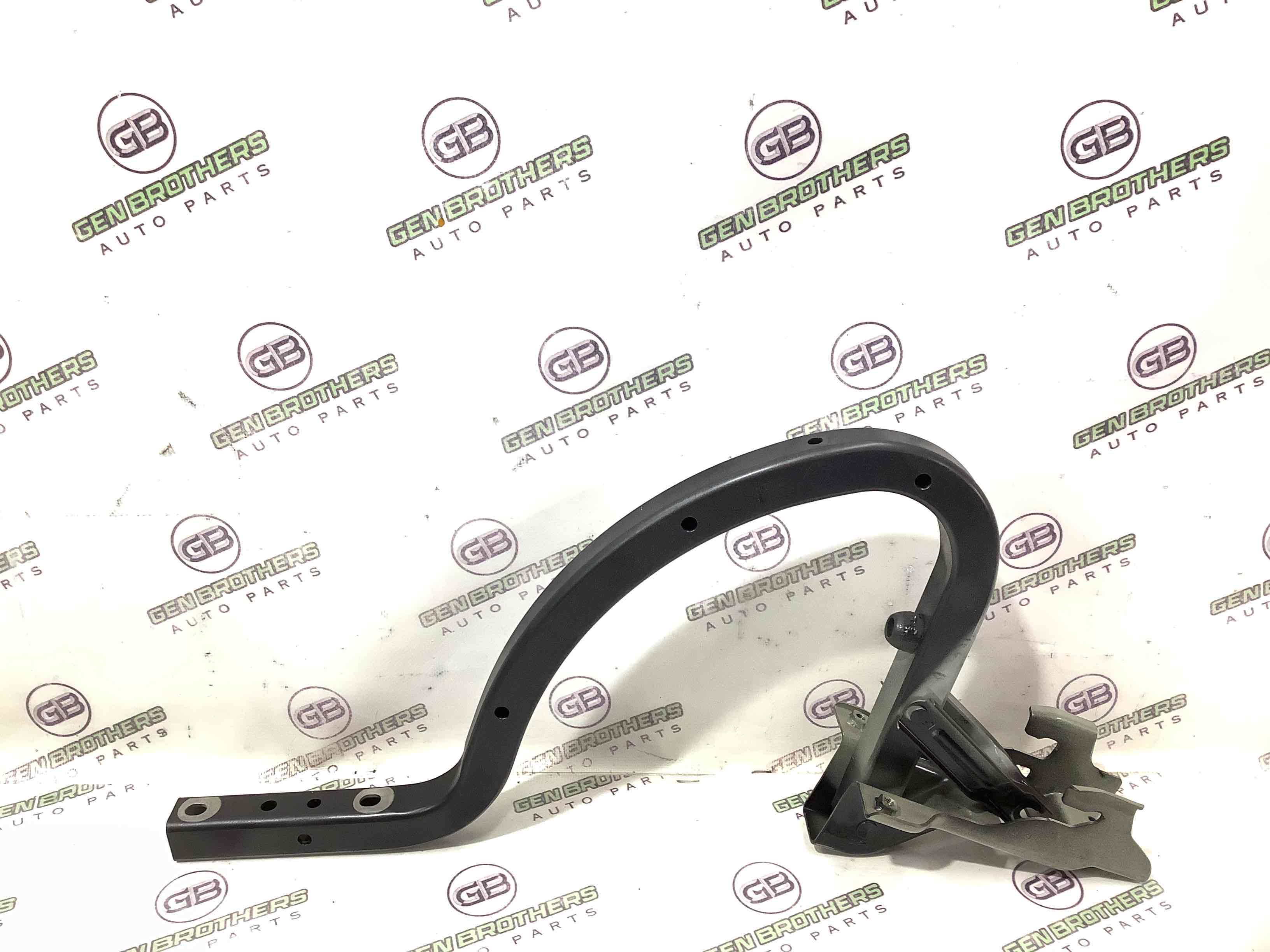 Петля кришки багажника, двері багажника