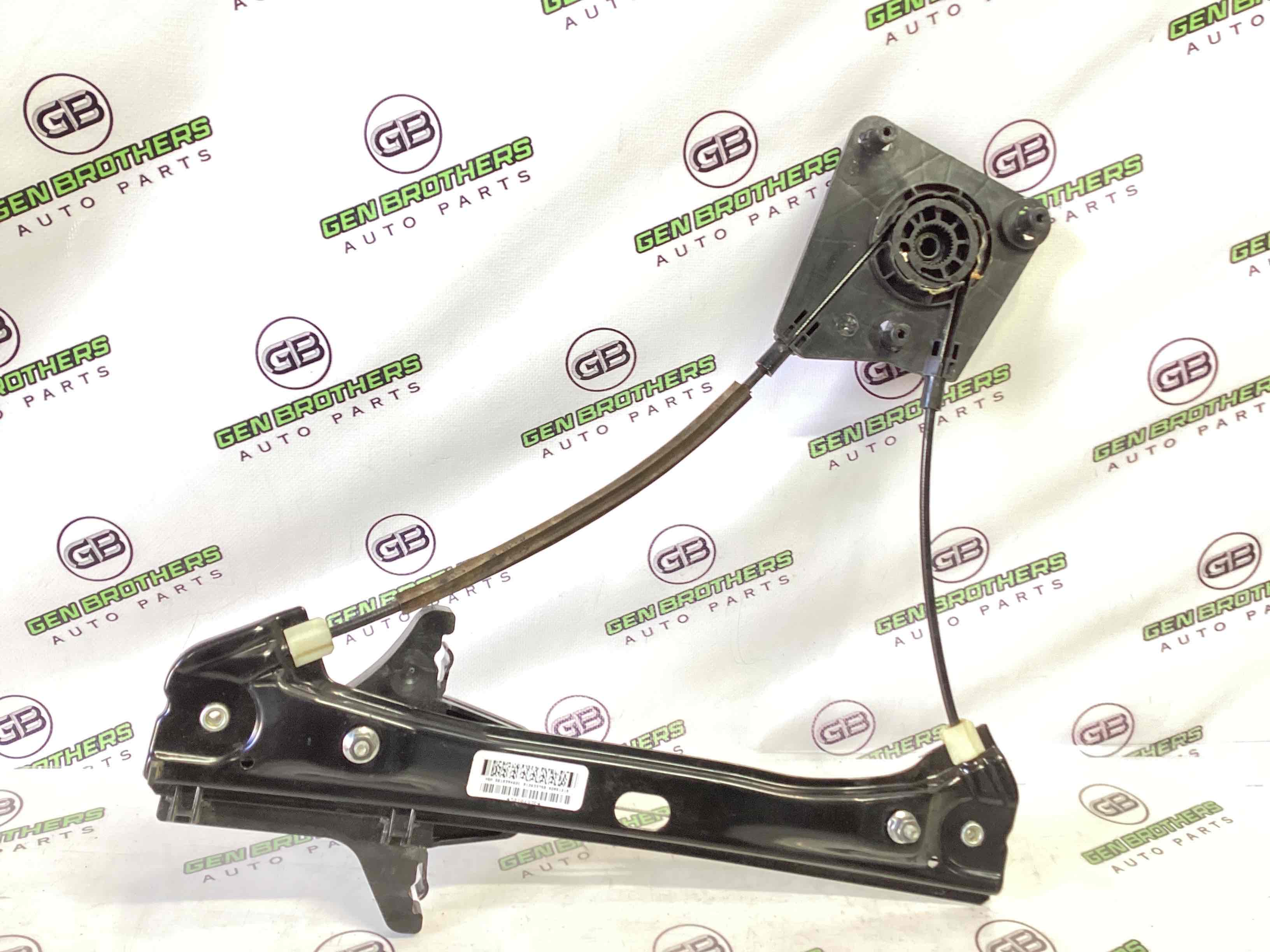 Склопідйомник задній правий