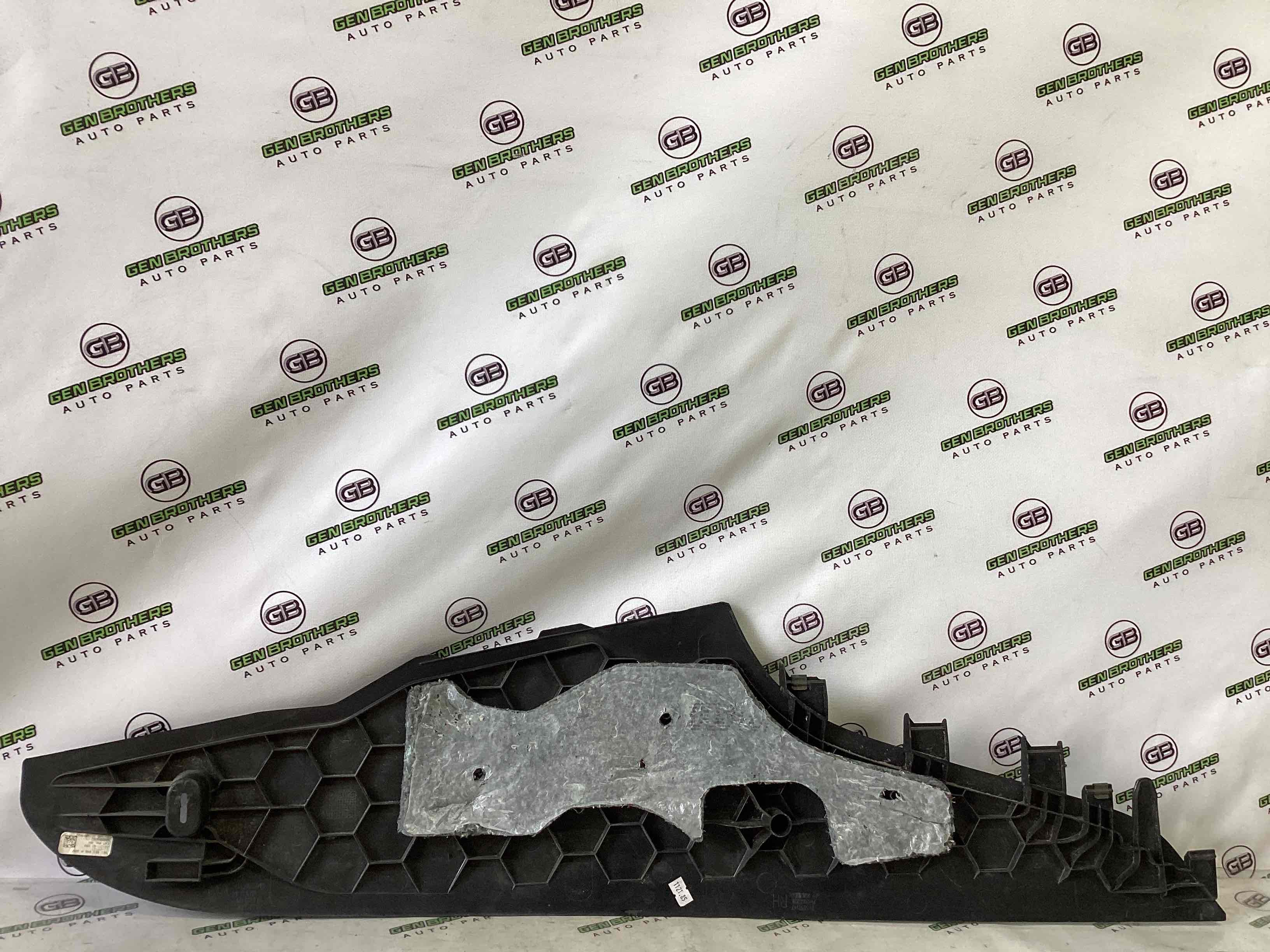 Оздоблення центральної консолі