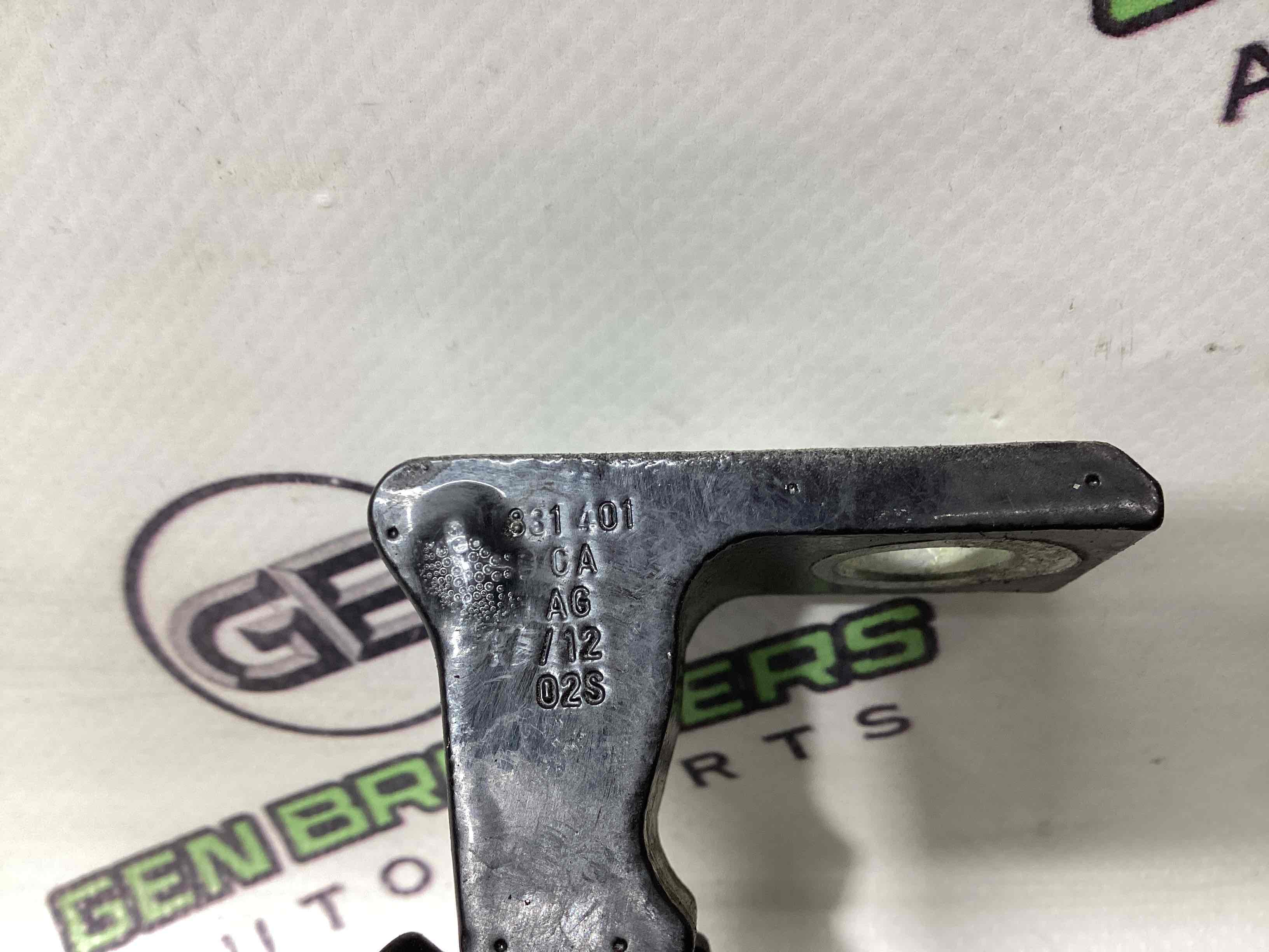 Петля двері, замок двері