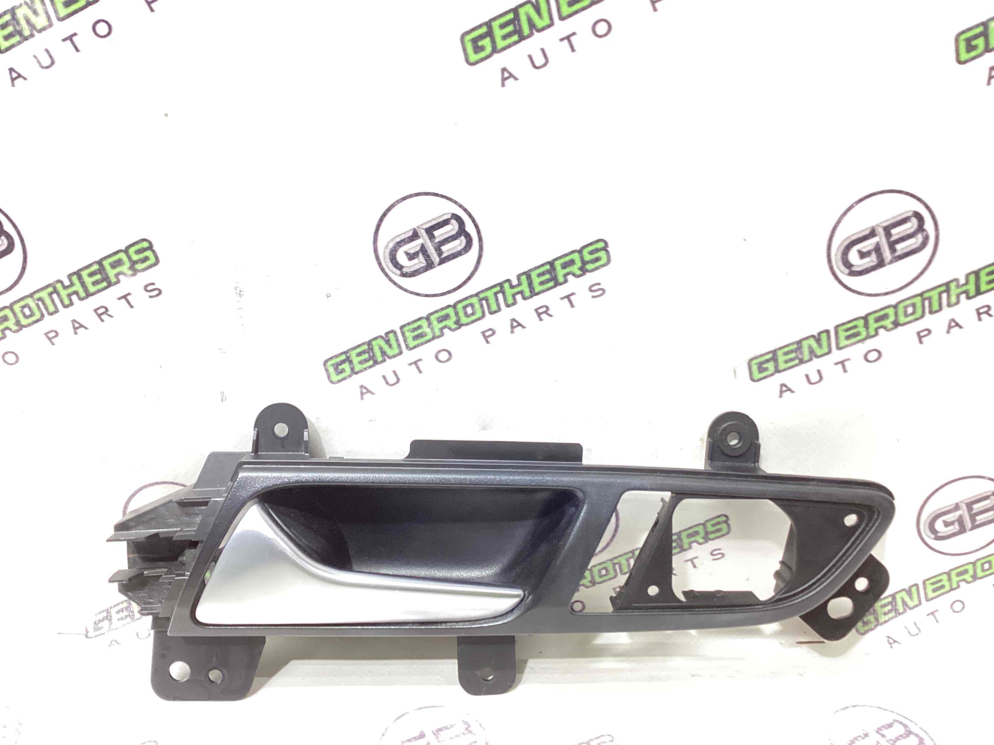 Ручка дверей салону внутрішня, поручень