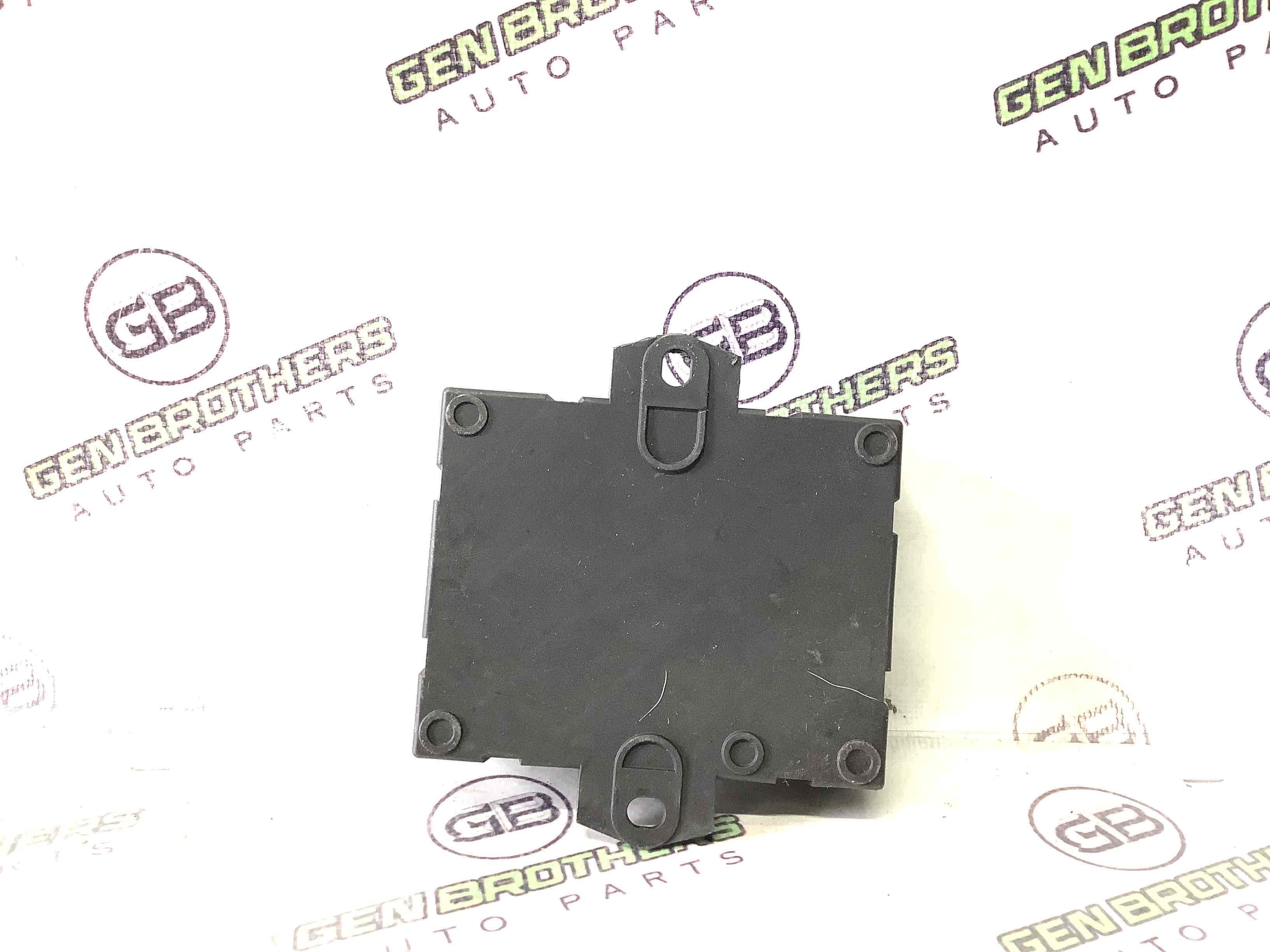 Блок керування кришкою багажника