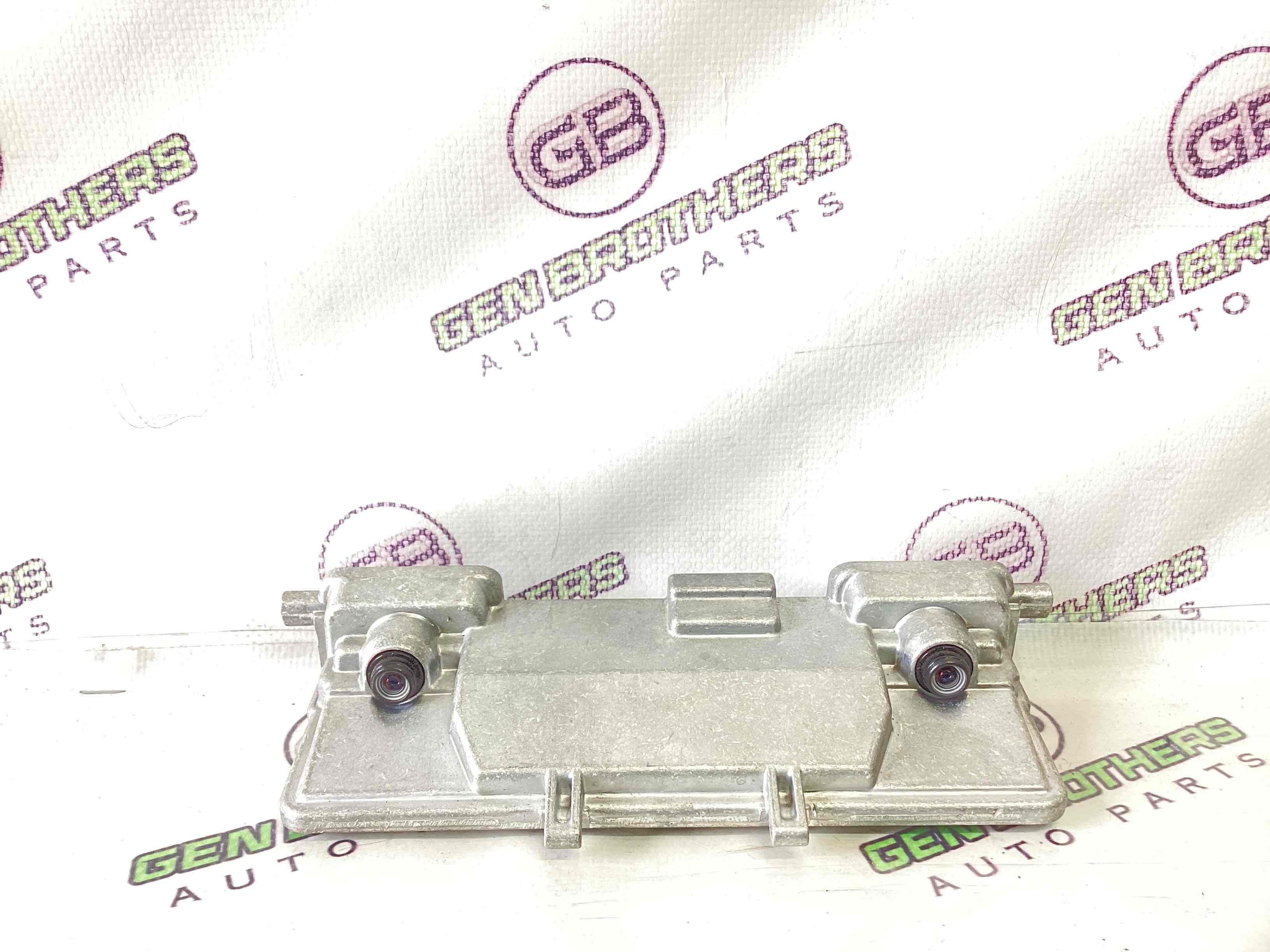 Камера, кріплення камери, корпус