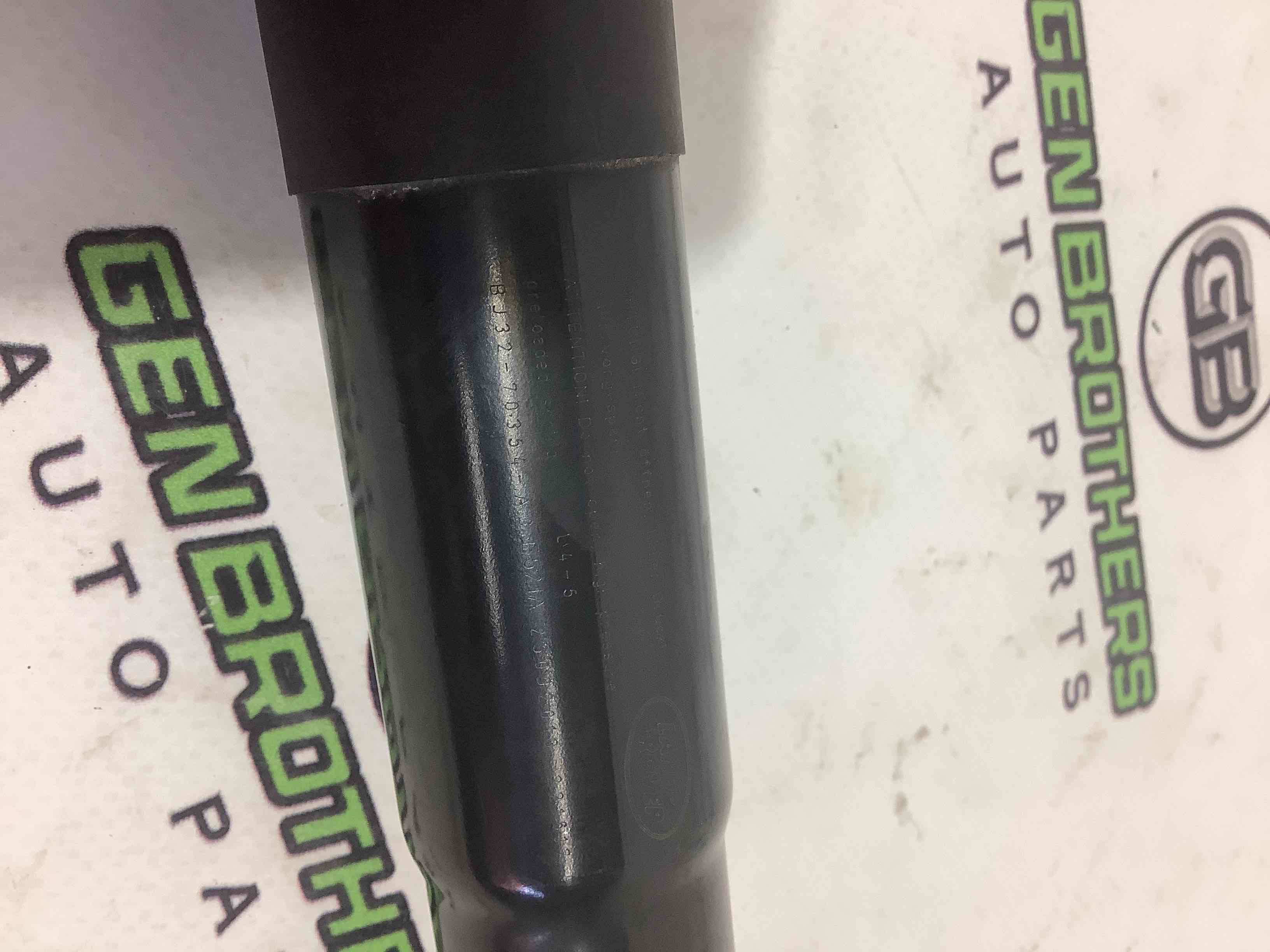 Амортизатор крышки, двери багажника