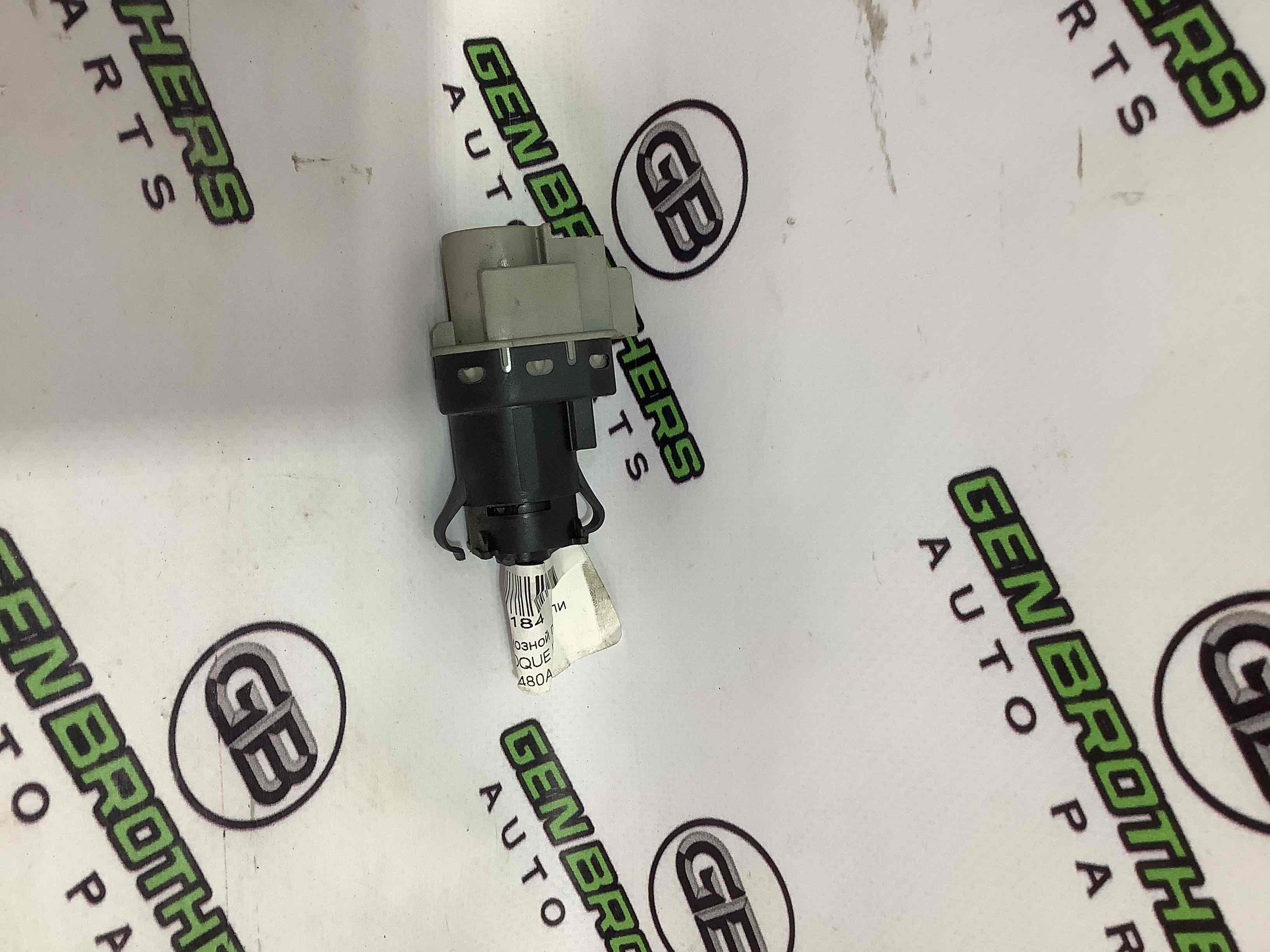 Датчик педали тормоза