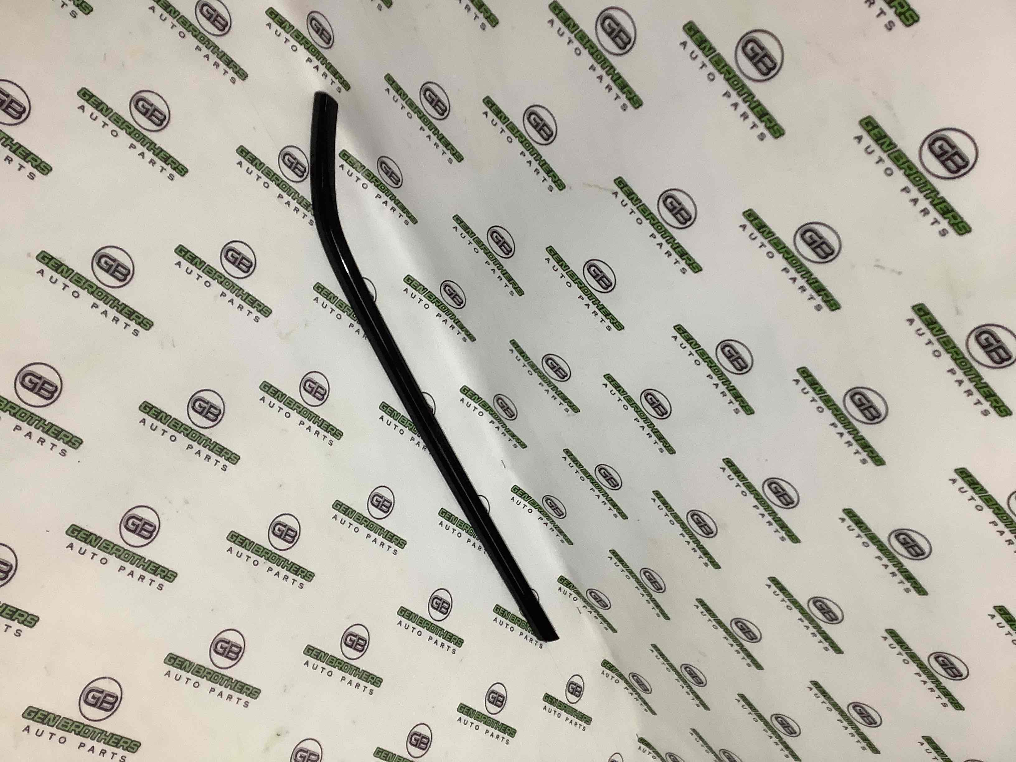 Молдинг крылья, играть и жабры крылья