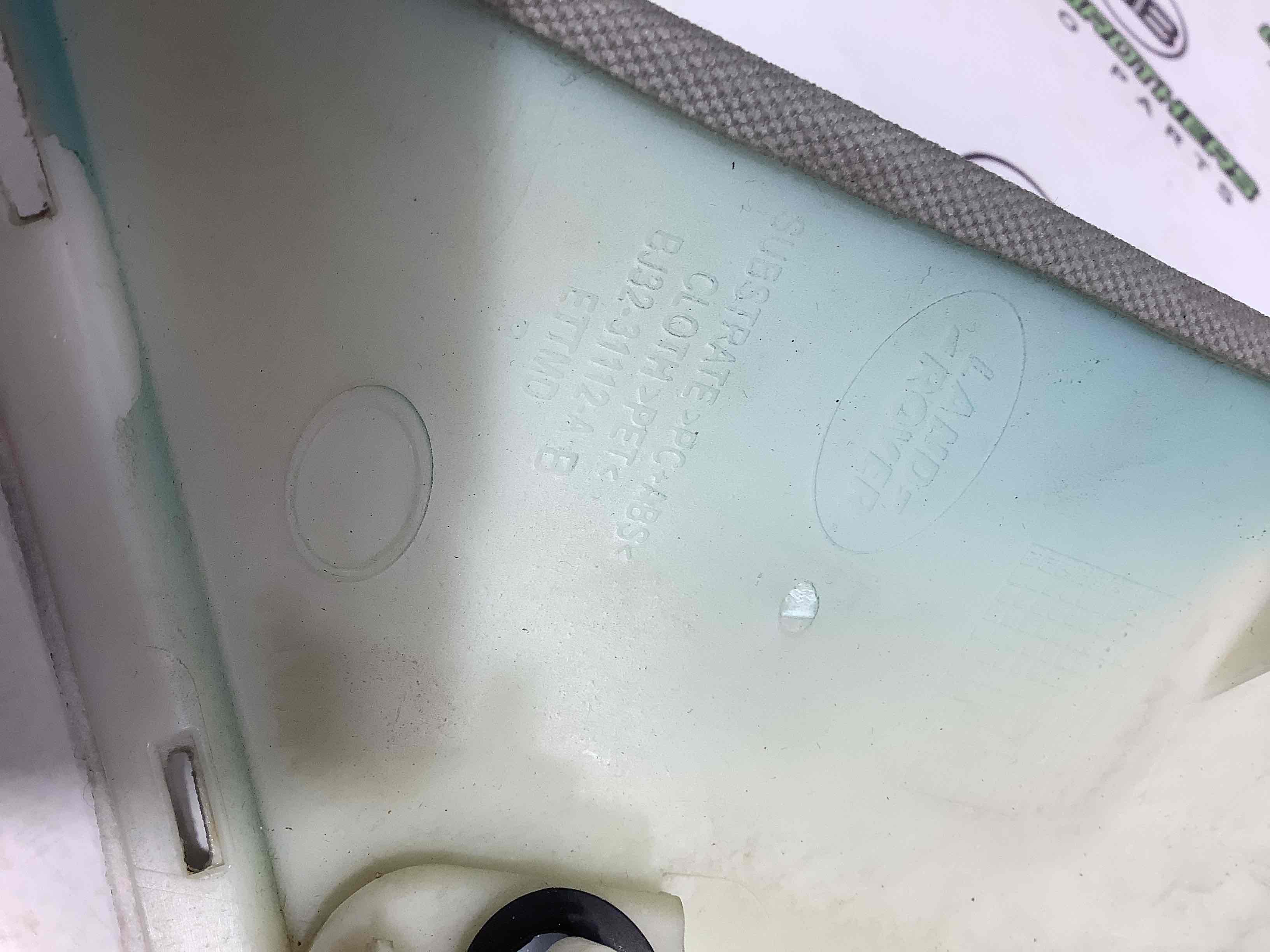 Пластиковые элементы салона