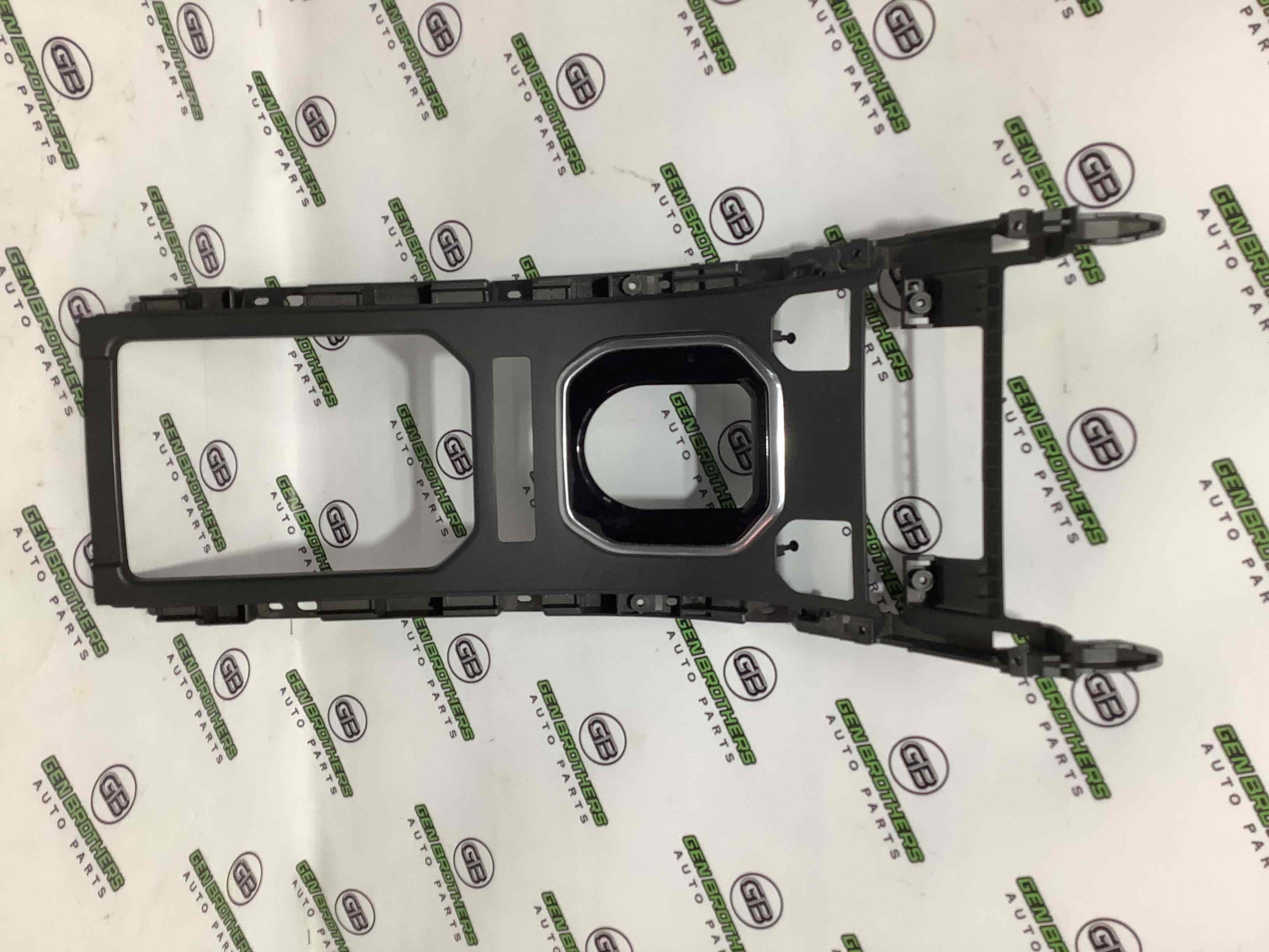 Отделка центральной консоли