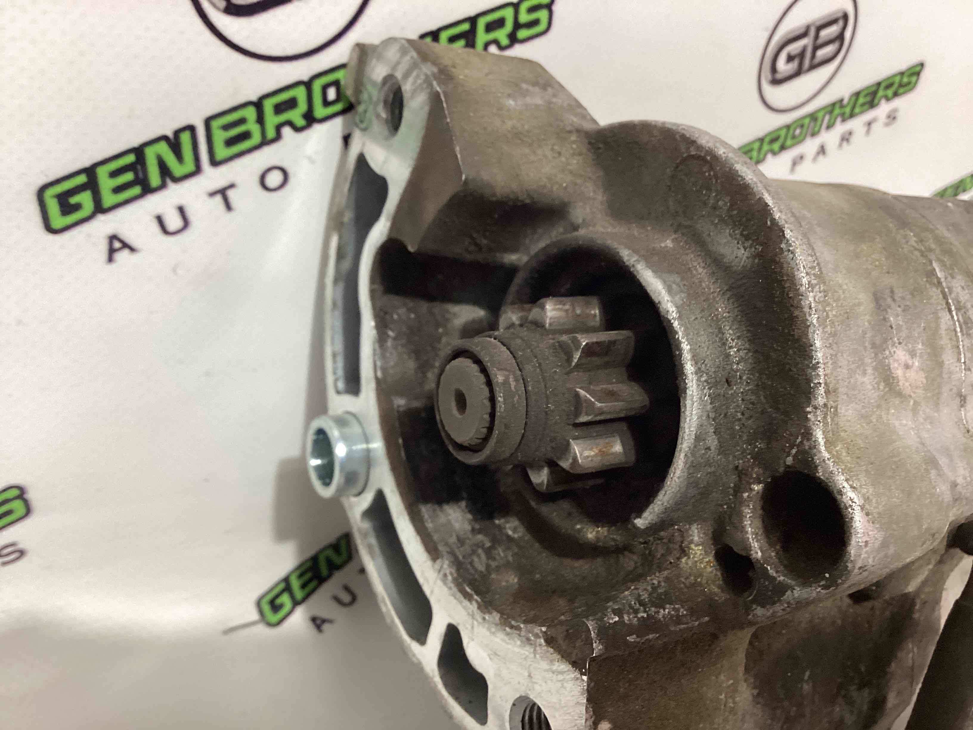 Стартер, кронштейн стартера