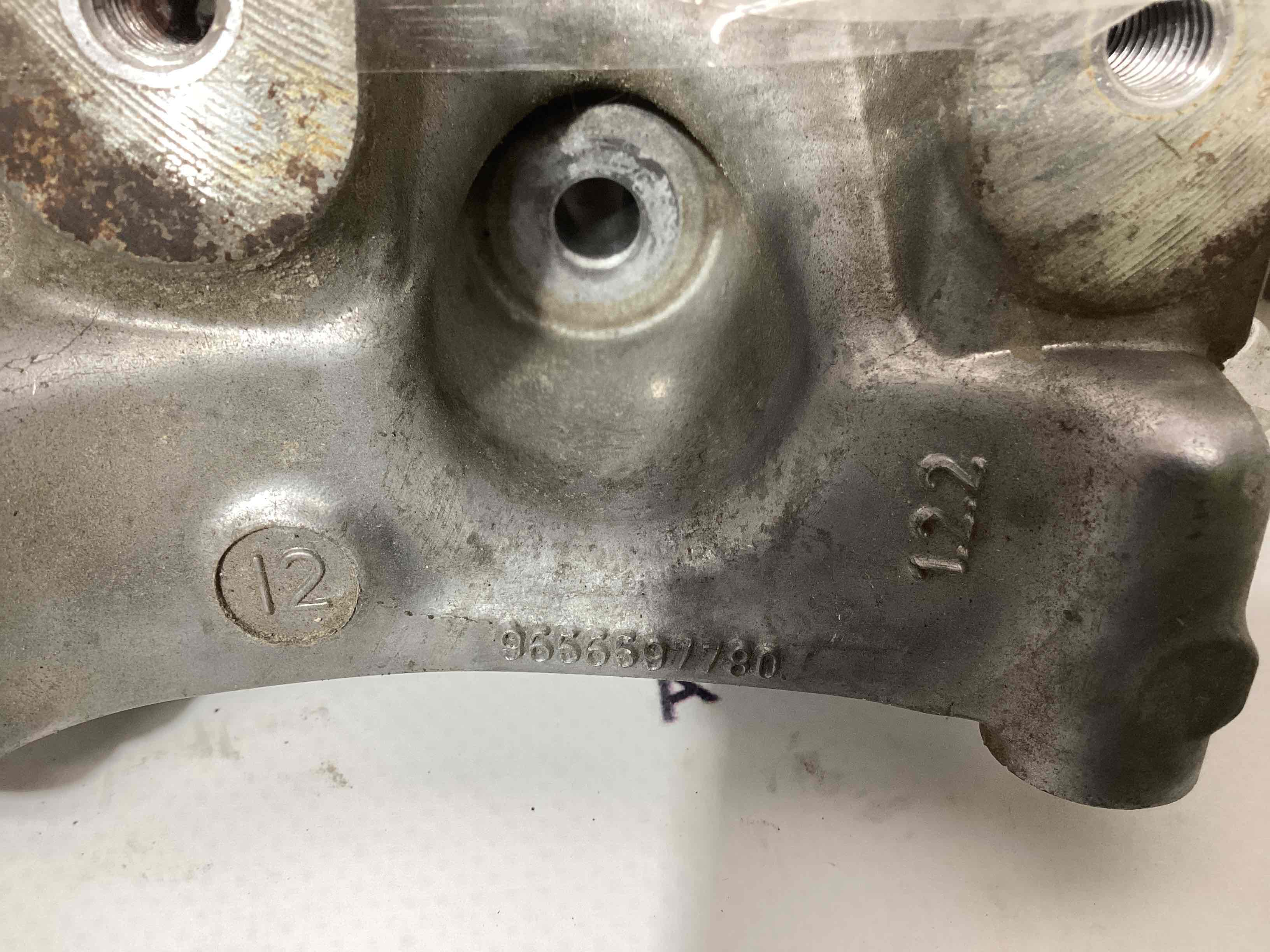 Кронштейн двигателя